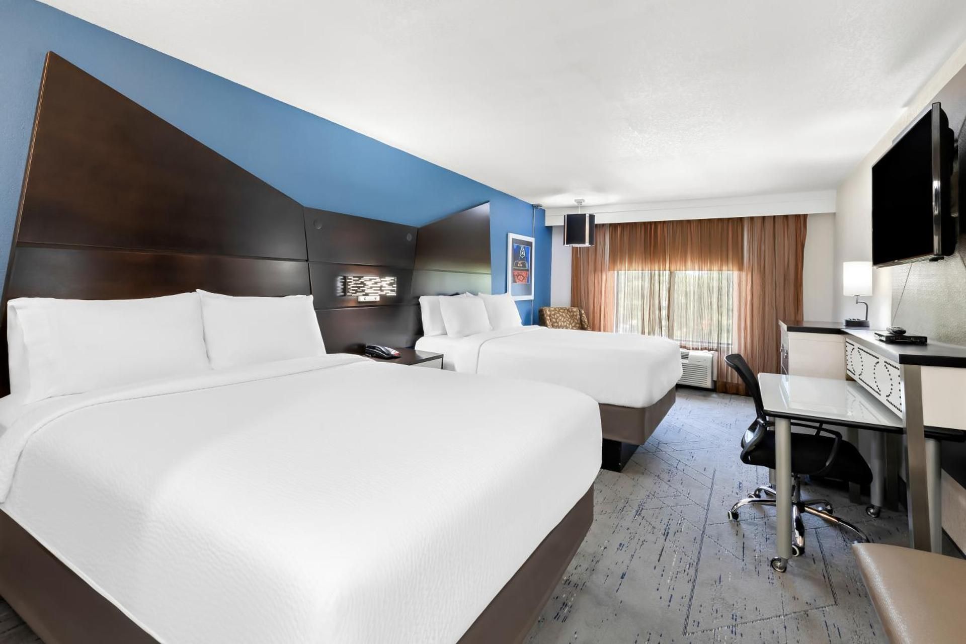 Two Queen Beds Non-Smoking