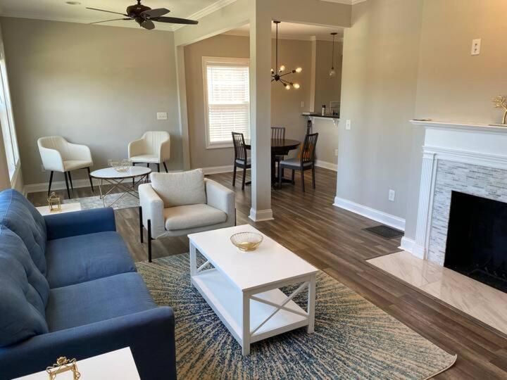 Standard Double Room with Shared Bathroom