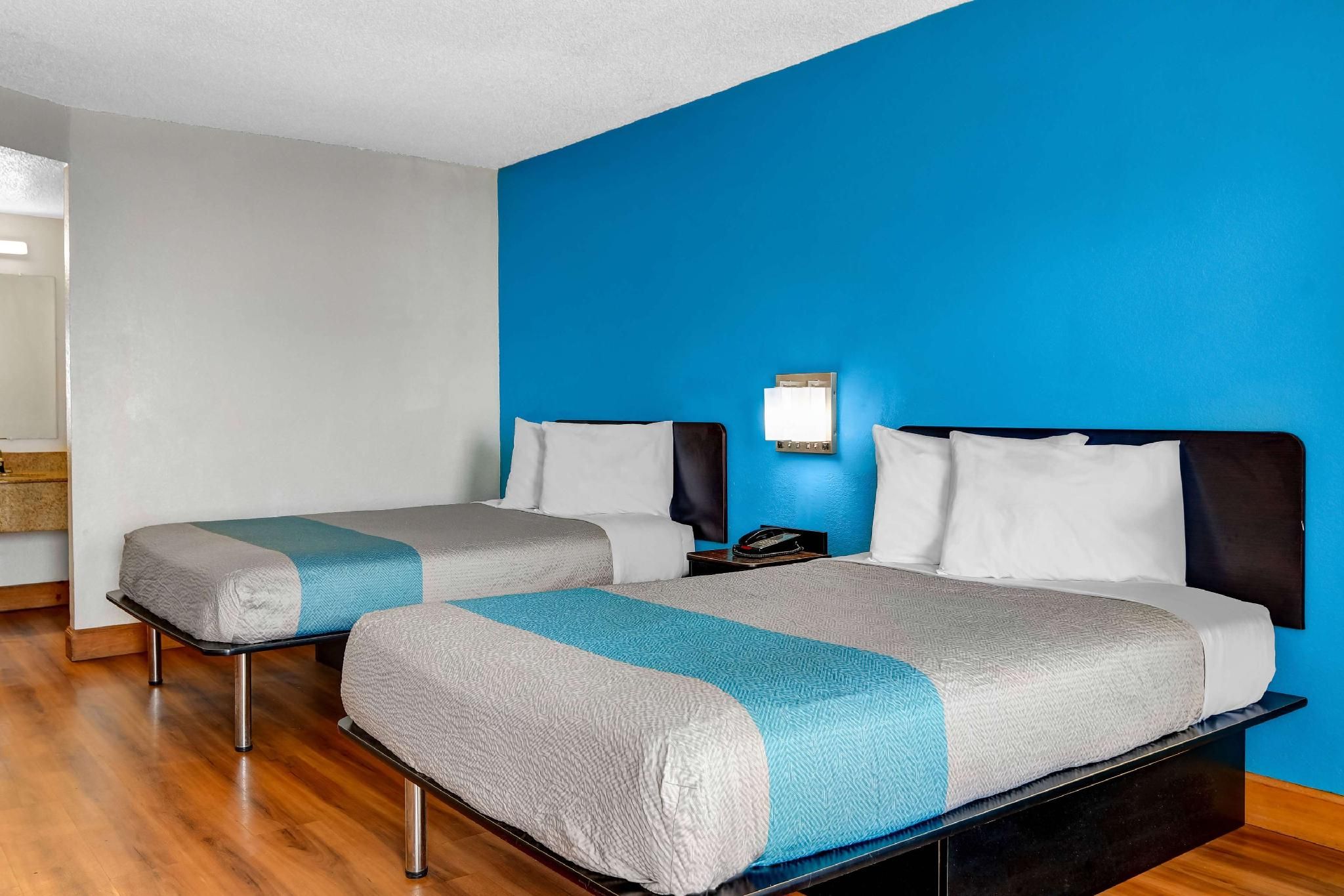 2 Full Beds | Non-Smoking