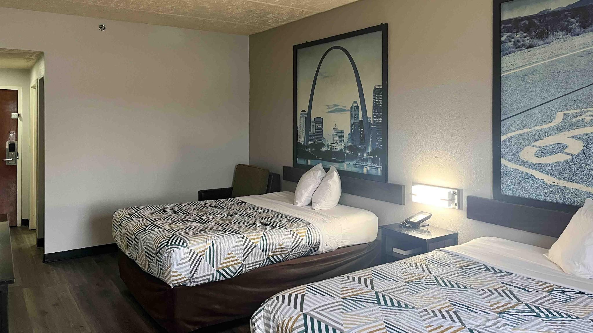 2 Queen Beds | Non-Smoking, Micfridge