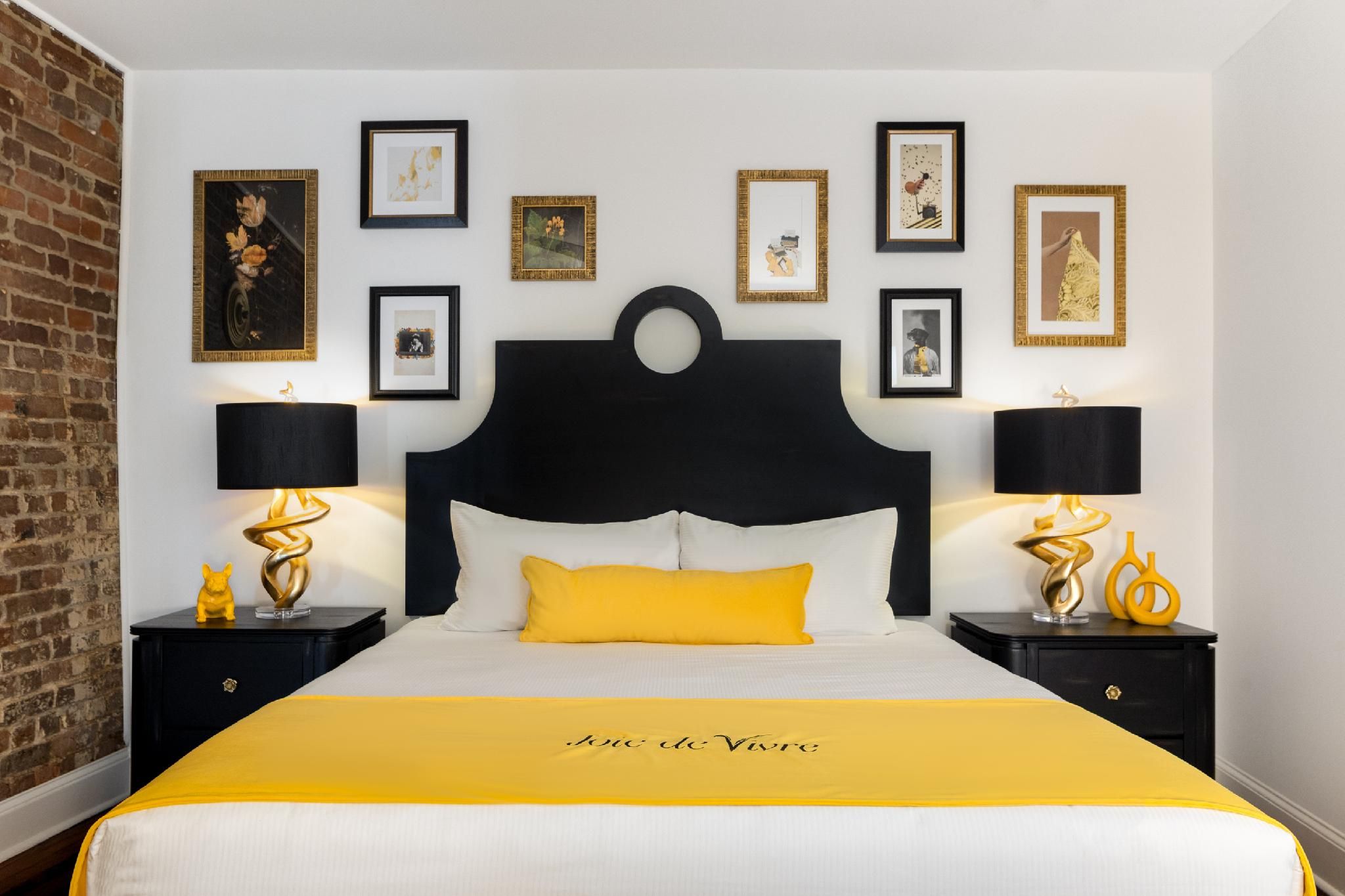 The Vendue, Downtown Art Hotel Enclave King Room without Window