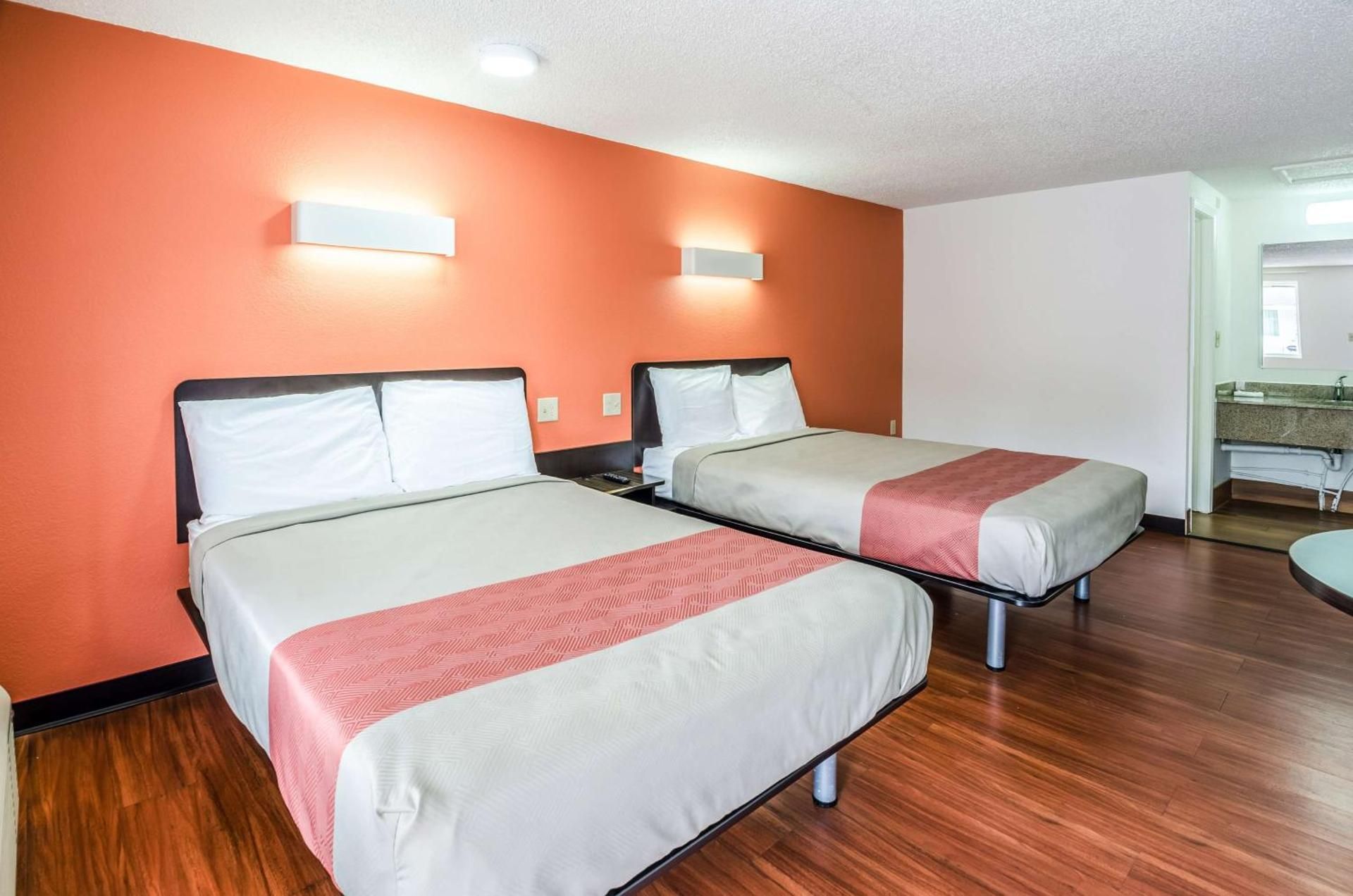 Deluxe Quadruple Room - Non-Smoking