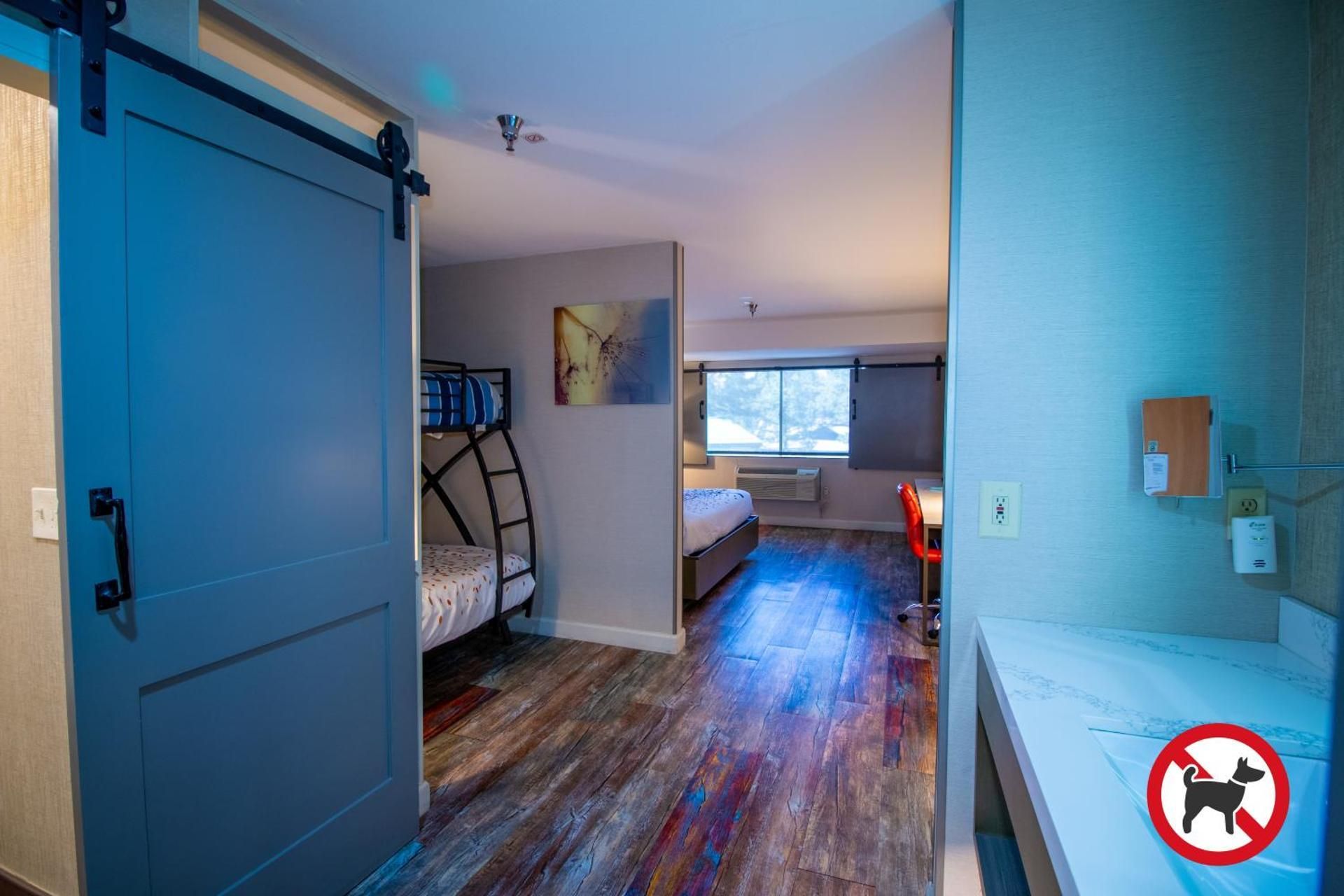Family King with Bunk Beds on Top Floor