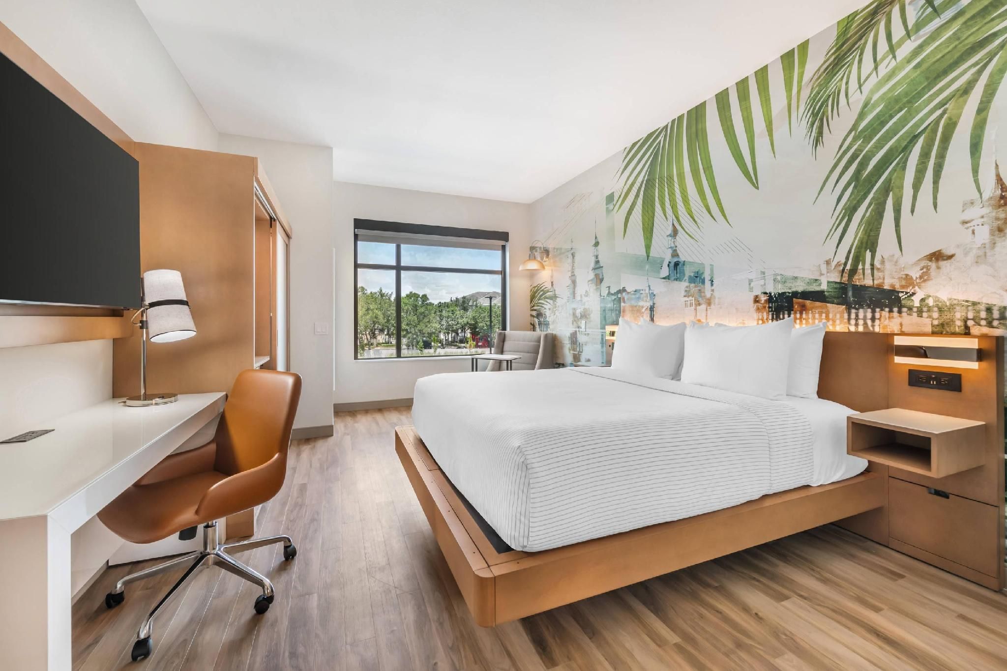 1 King Bed, Nonsmoking, Accessible
