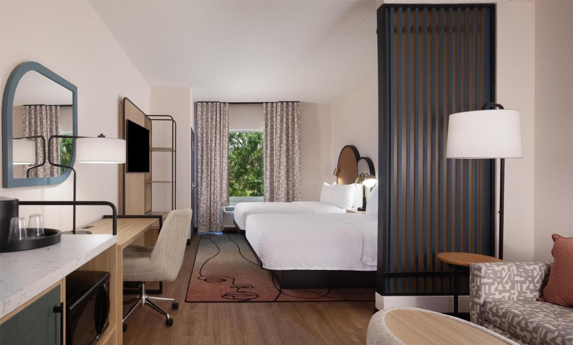 Queen Room with Two Queen Beds and Bath Tub - Mobility and Hearing Access