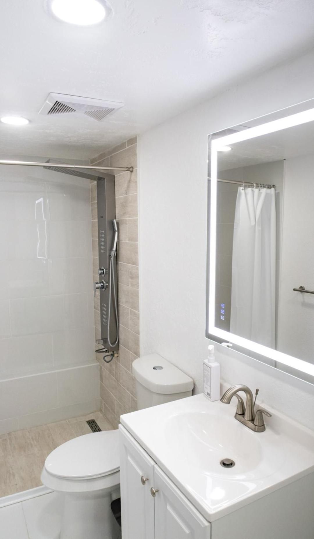 Double Room with Private Bathroom