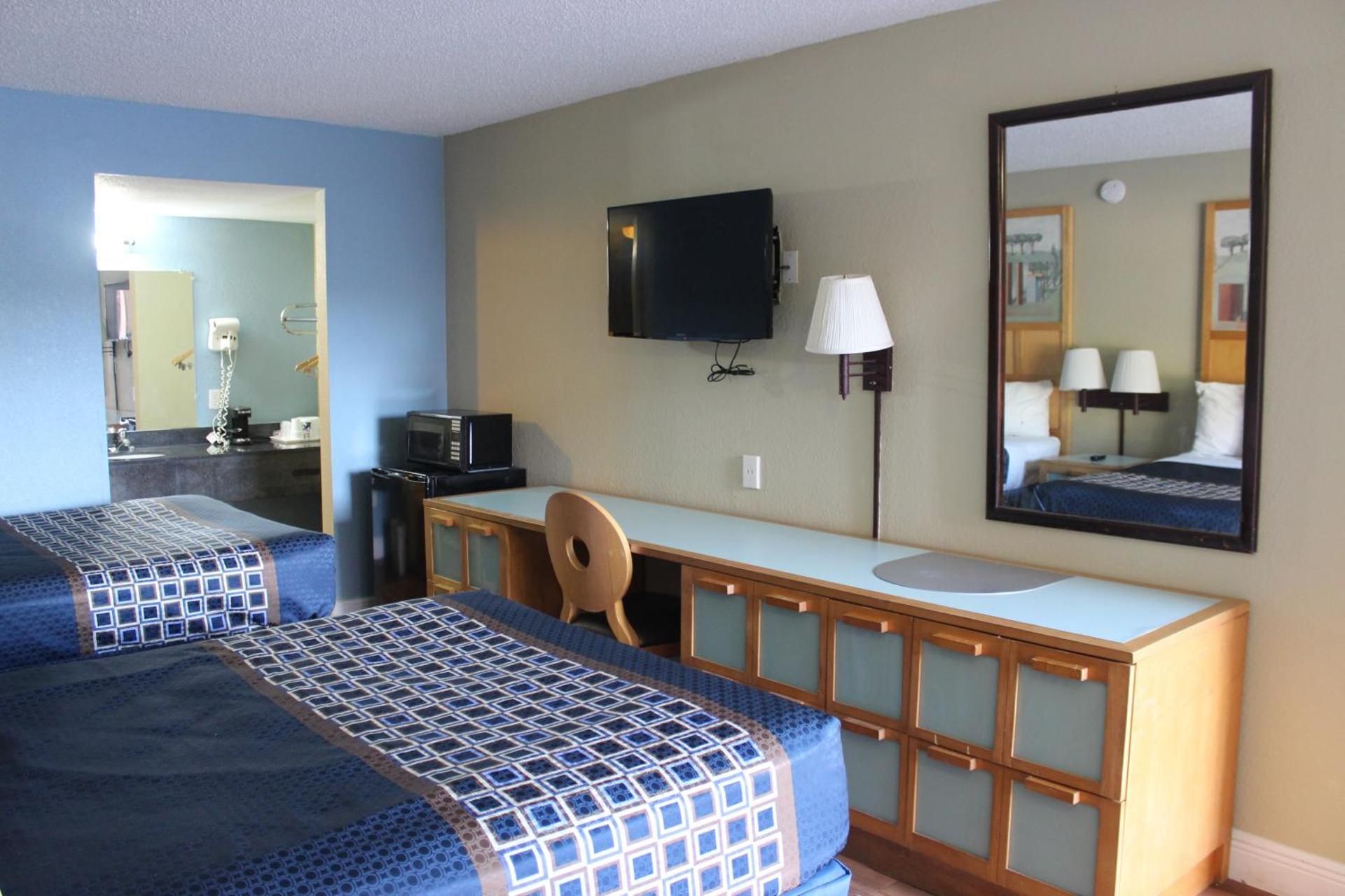 Room with Two Double Beds - Disability Access/Non-Smoking