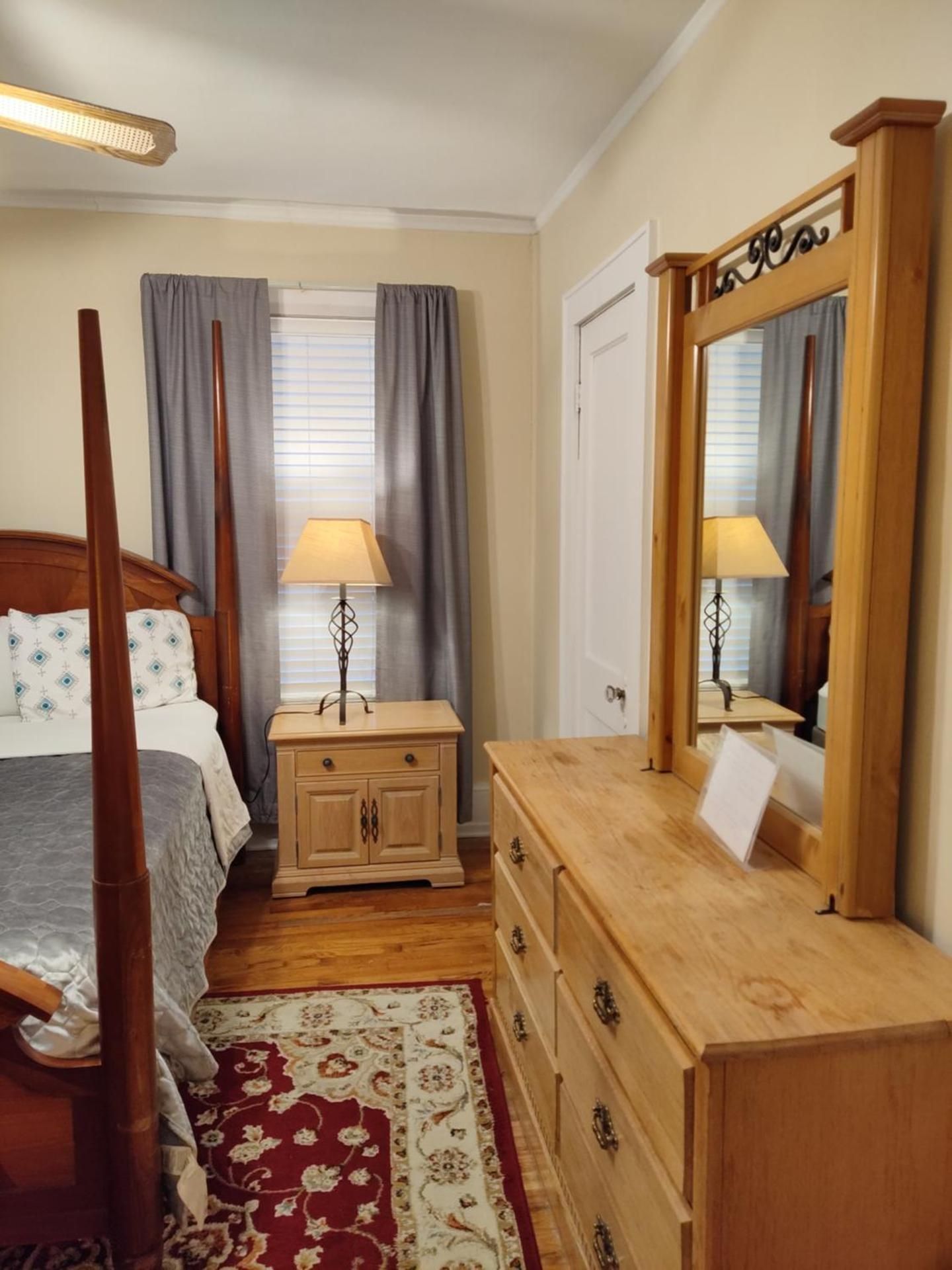 Queen Room