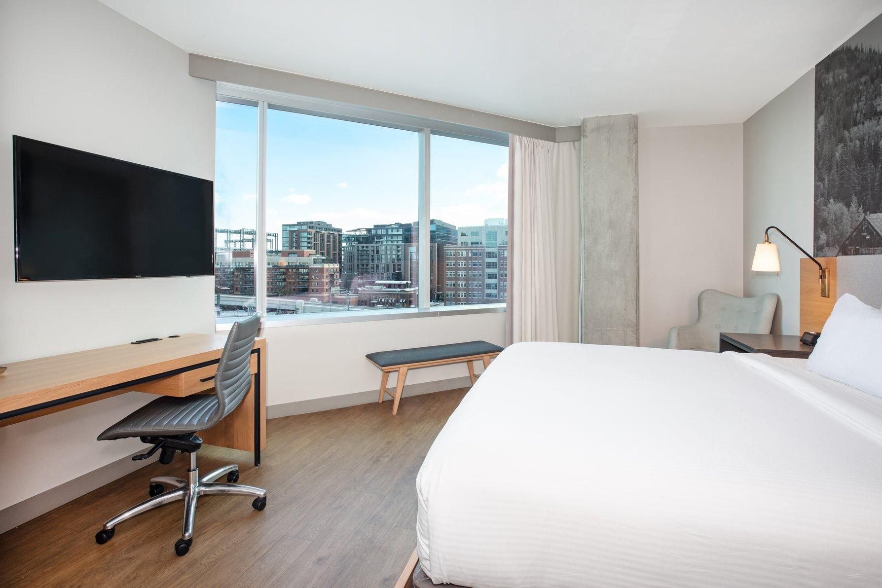 1 King Bed Standard City View 2