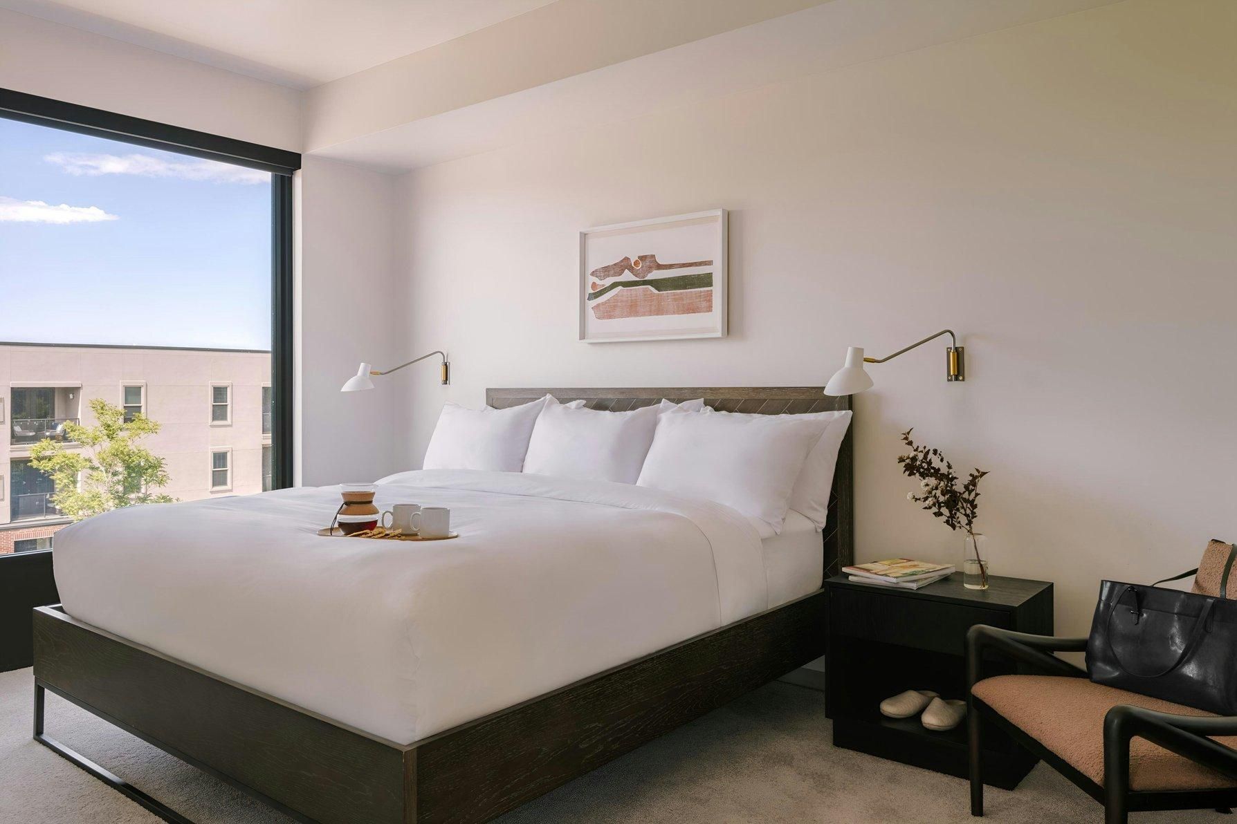 2 Bedroom Apartment, Bedroom 1: 1 King, Bedroom 2: 1 Queen, Sofa bed
