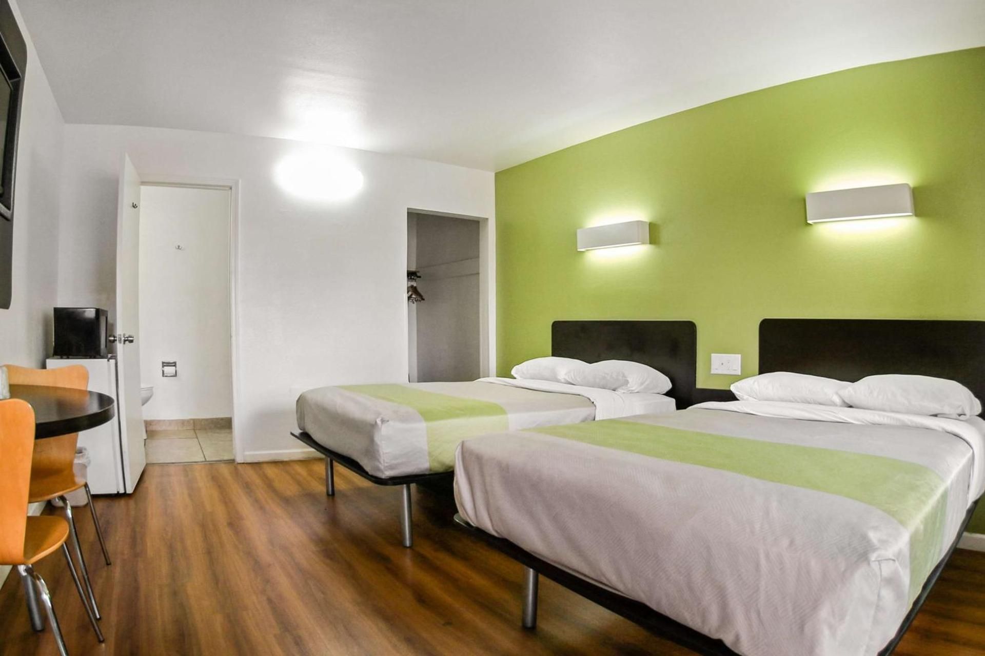 Deluxe Quadruple Room - Non-Smoking