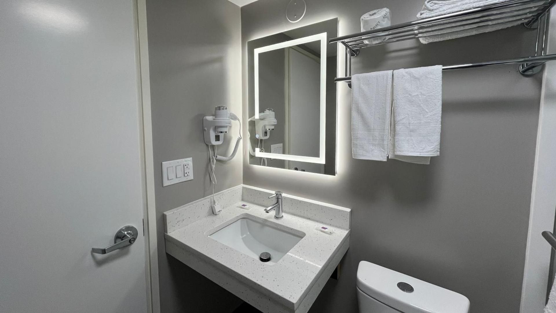 Queen Room with Two Queen Beds - Disability Access - Non-Smoking