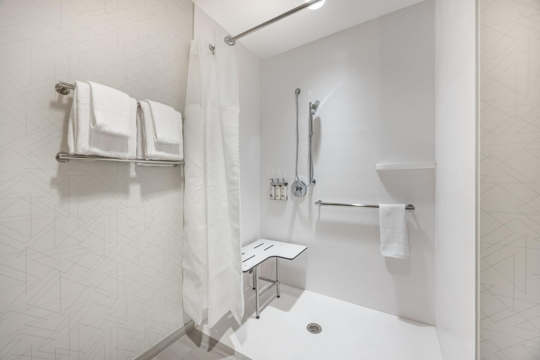 1 King Suite Communications Mobility Accessible