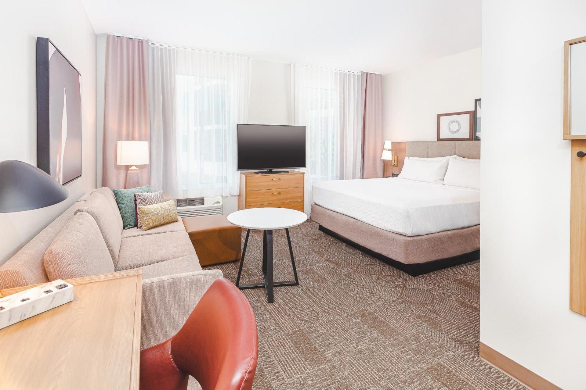 1 King Bed Studio Suite