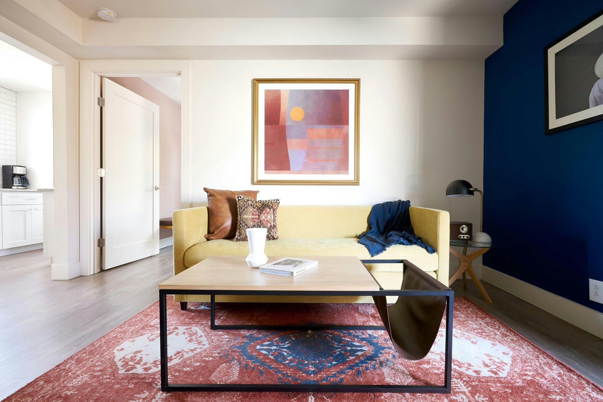 1 Bedroom Apartment, 1 Queen, Sofa Bed