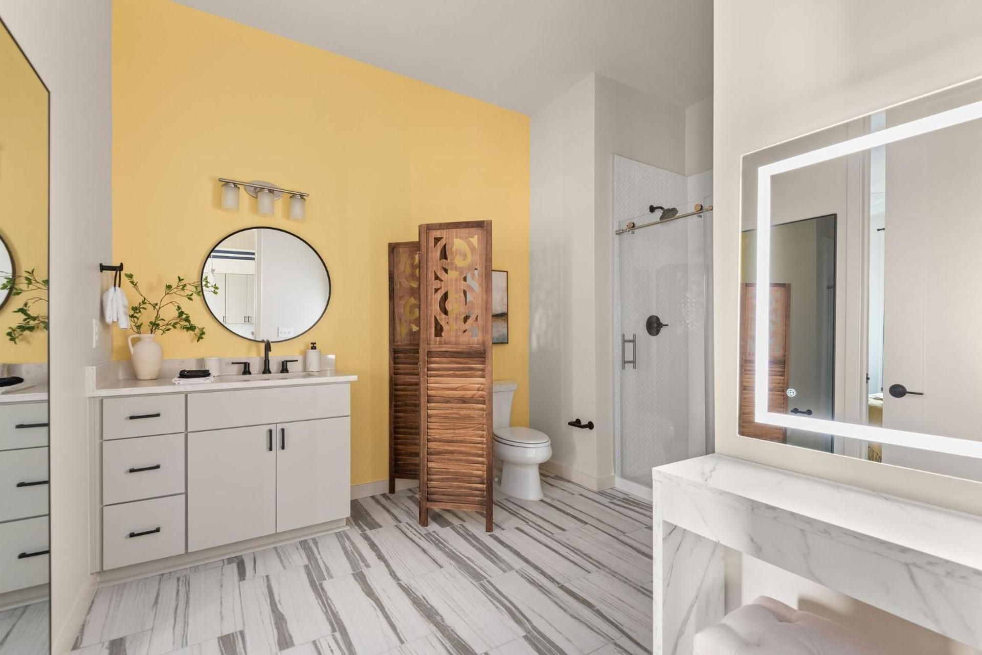 Two-Bedroom Apartment with City View