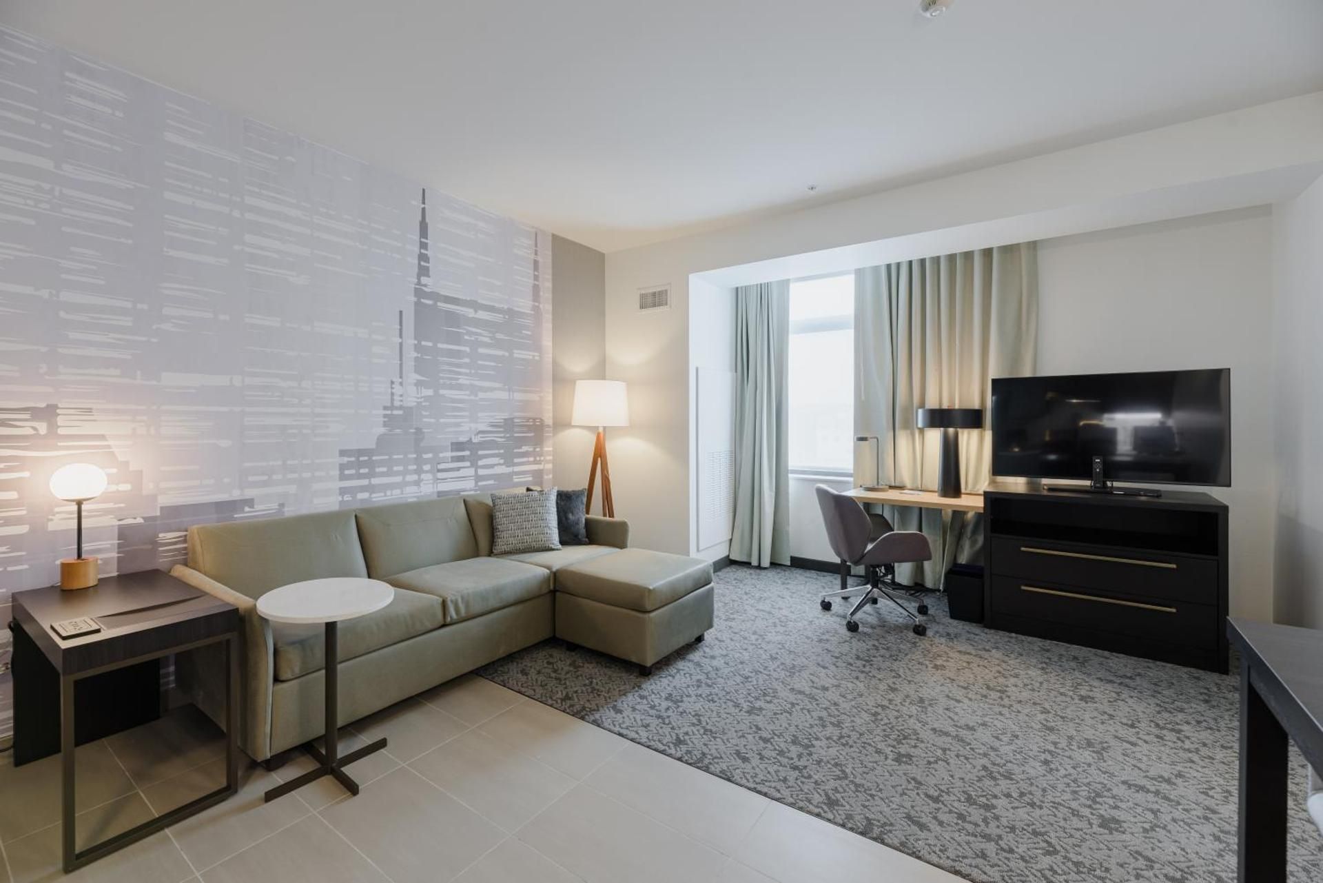 1 Bedroom Suite, 1 King, Sofa bed