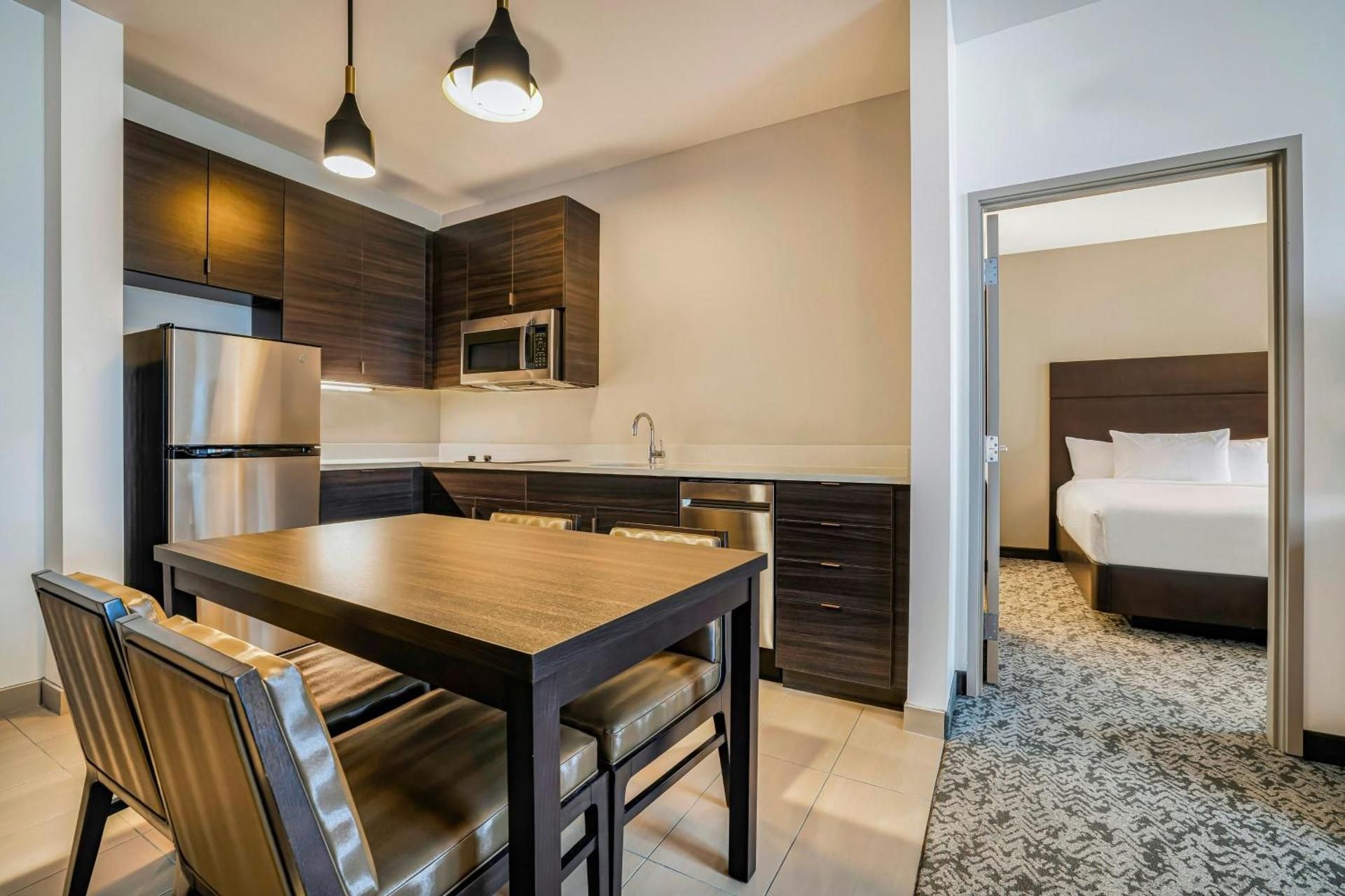 1 Bedroom Suite, 2 Queen, Sofa bed