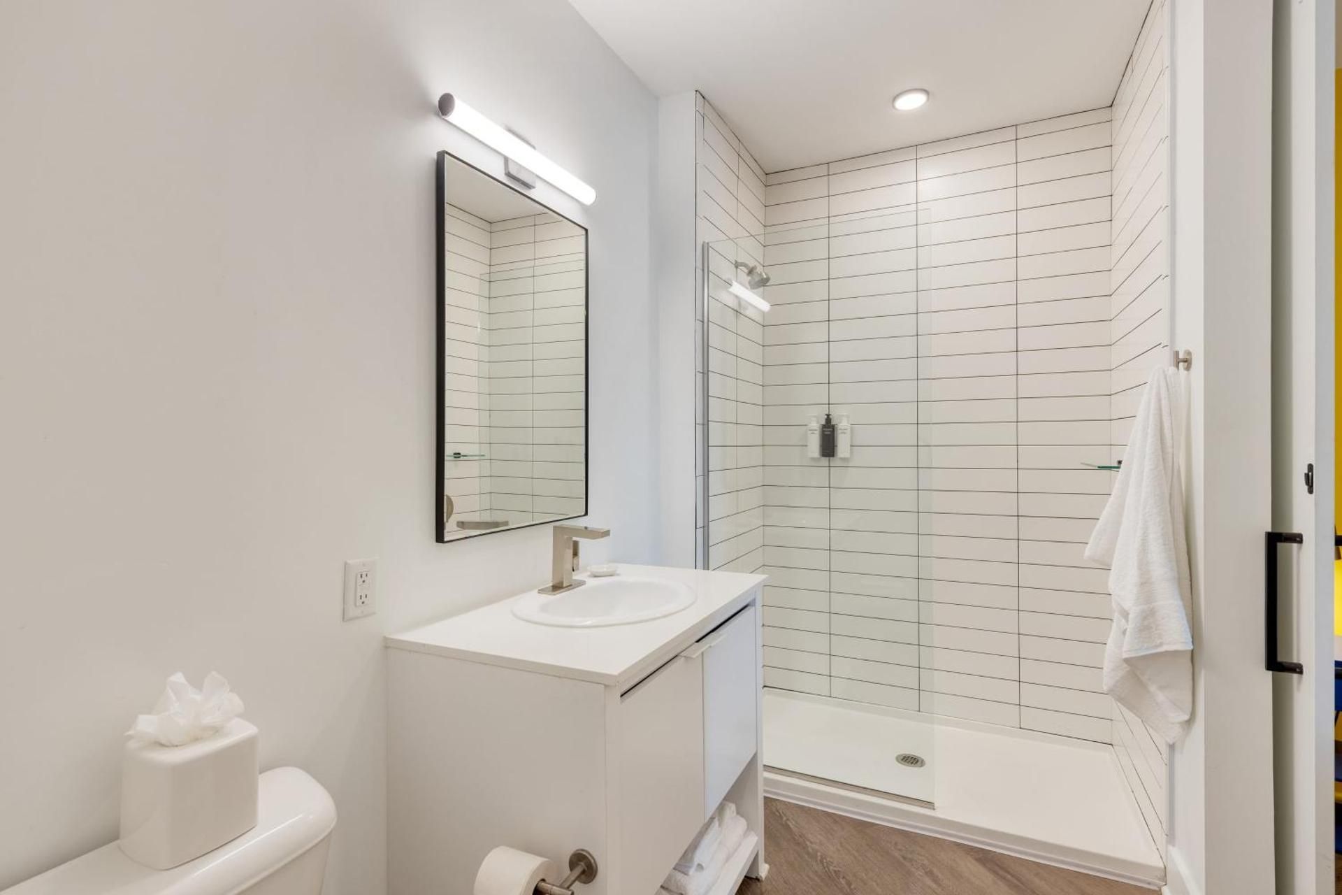 Superior One-Bedroom Apartment