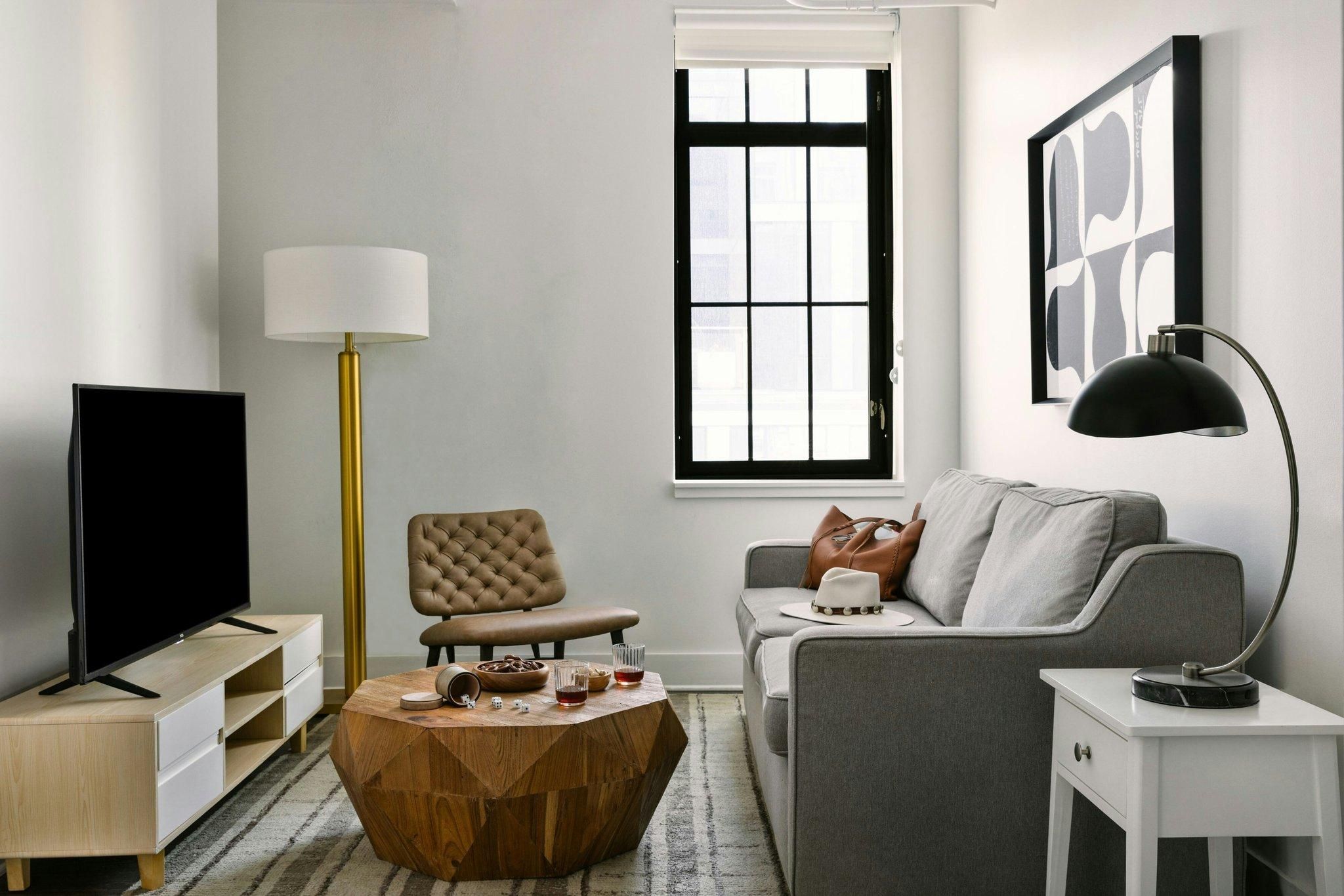 1 Bedroom Apartment, 1 Queen, Sofa Bed