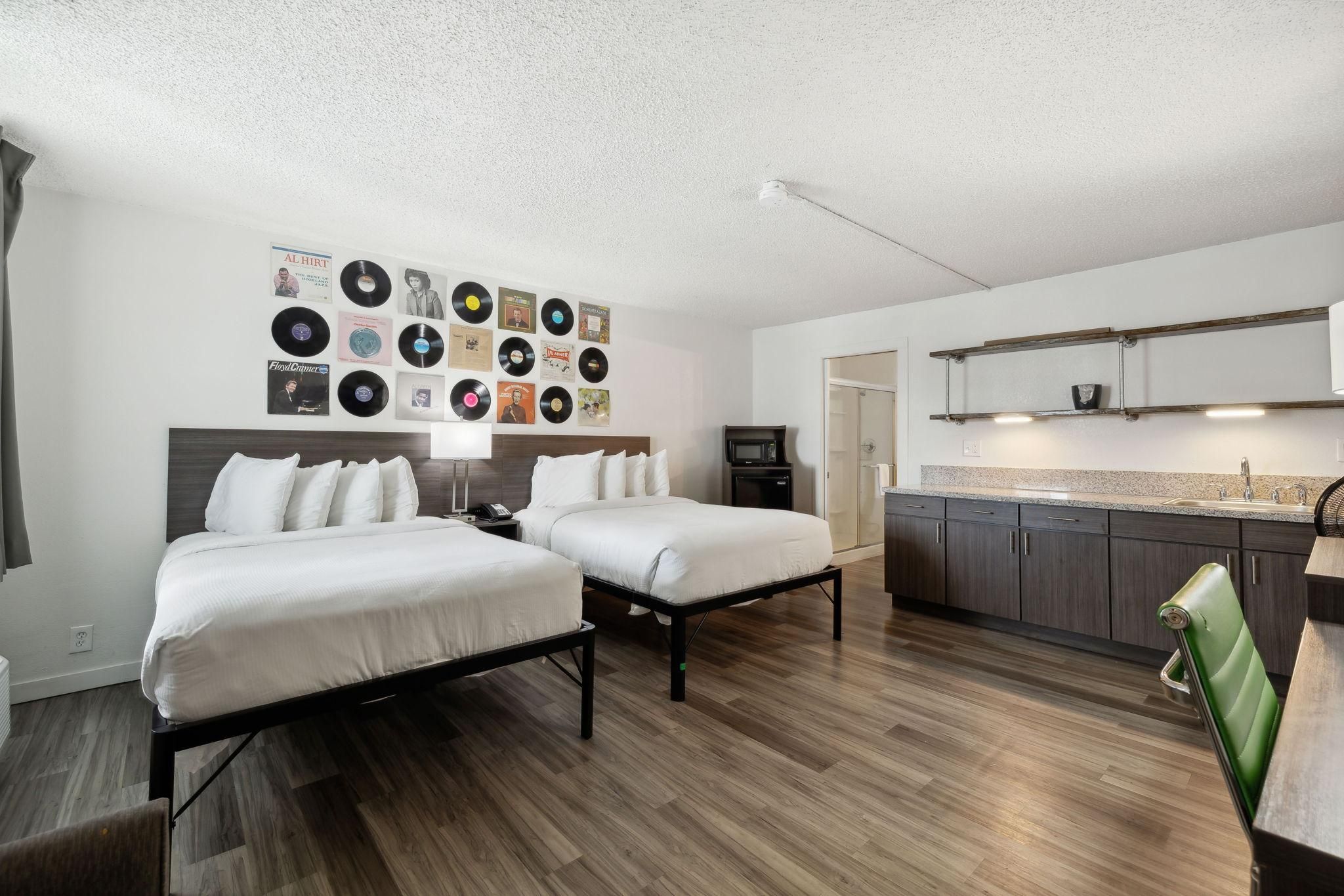 2 Double Beds, Non-Smoking