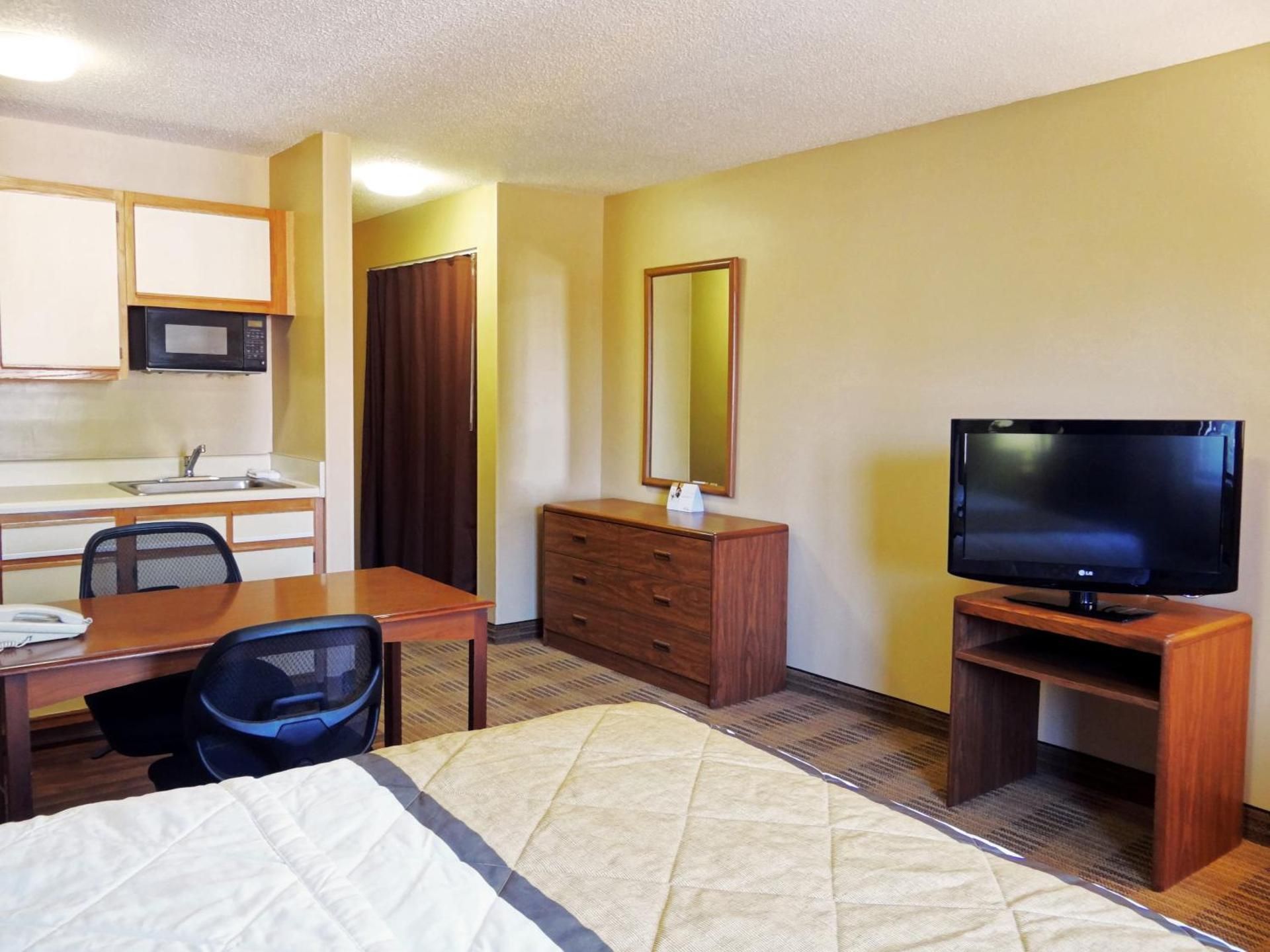 Studio with 2 Double Beds - Non-Smoking