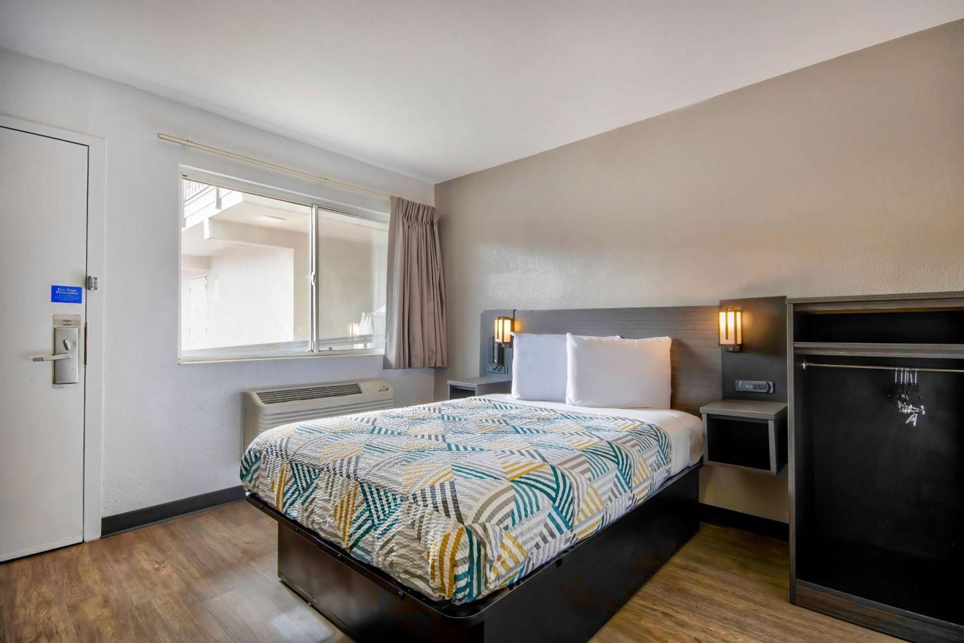 Deluxe Double Room - Non-Smoking