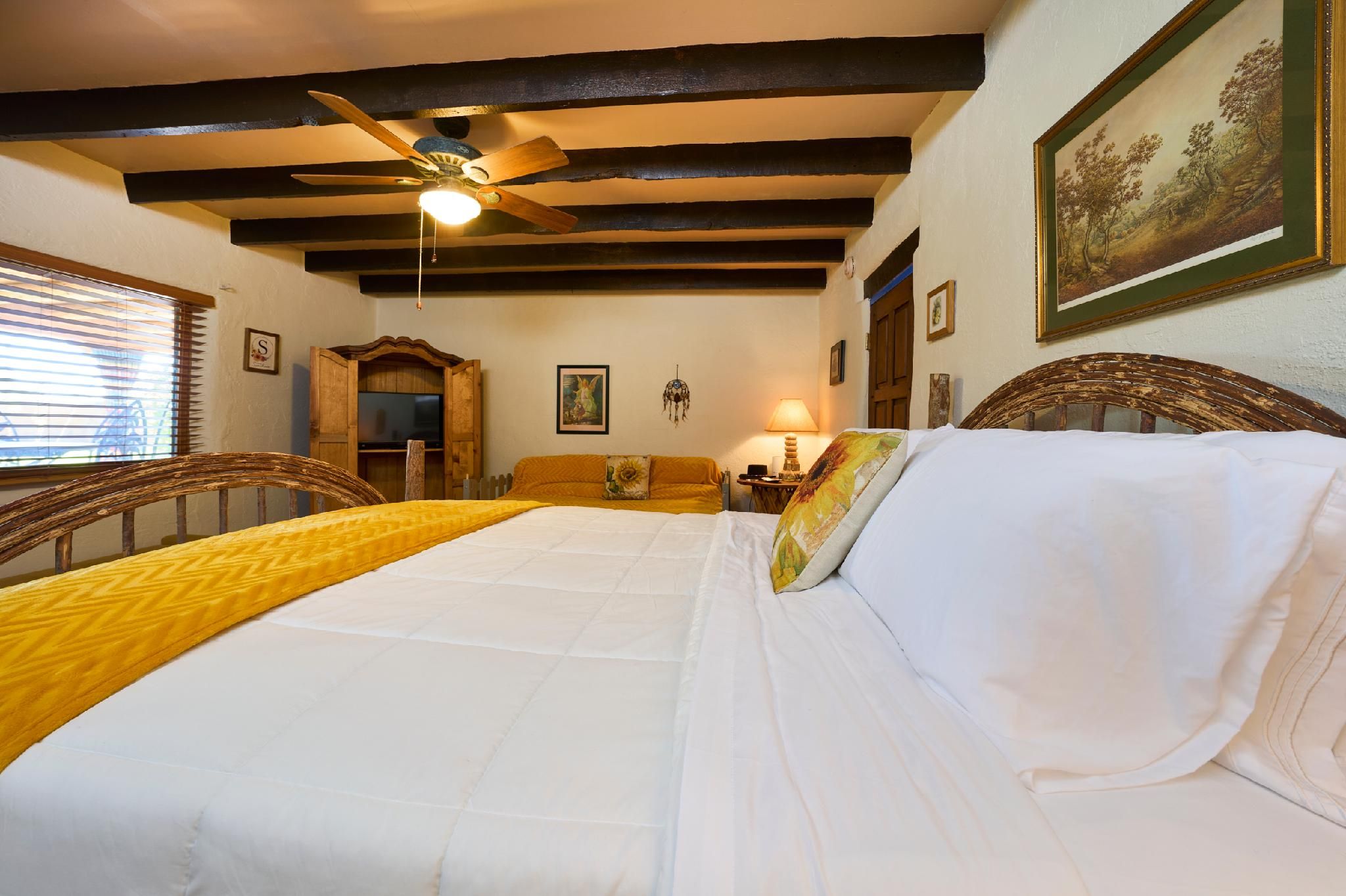 Adjoining Rooms