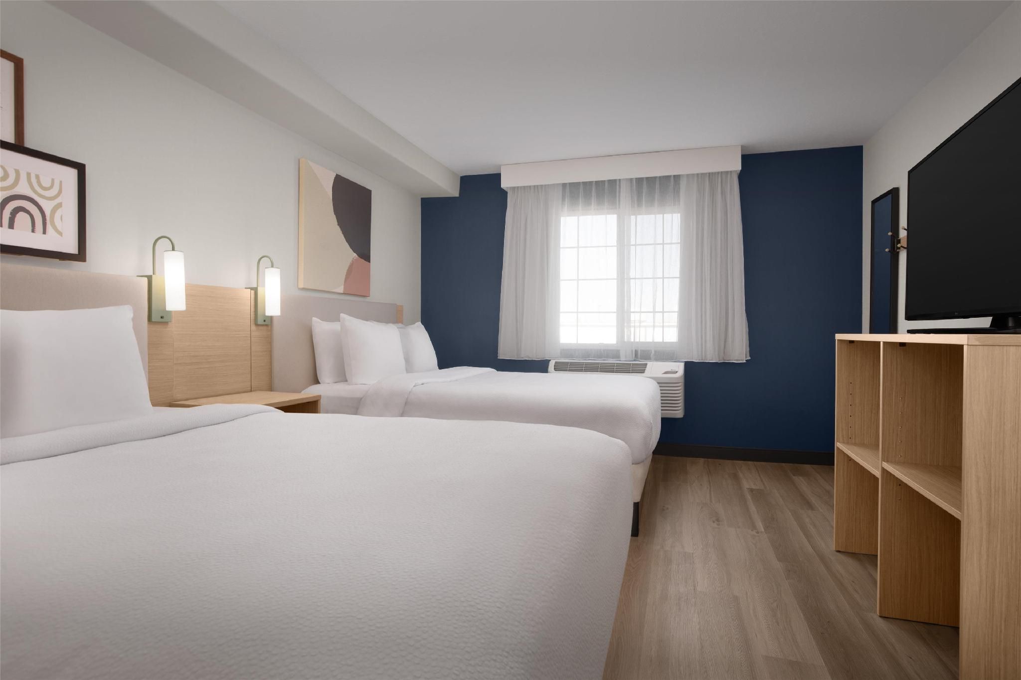 Spark by Hilton Albuquerque North I-25 2 QUEEN BEDS WITH SOFABED