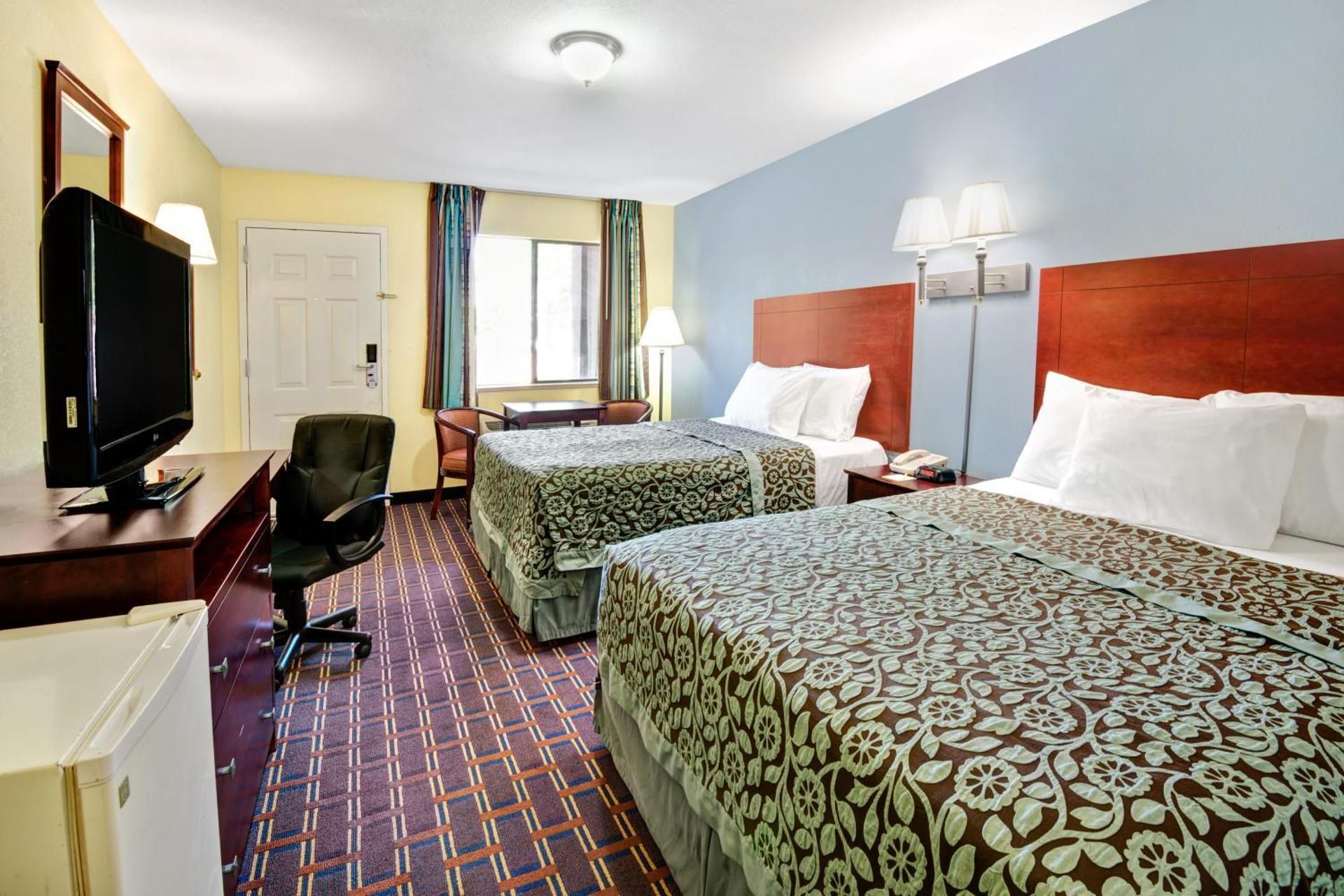 Queen Room with Two Queen Beds - Non-Smoking