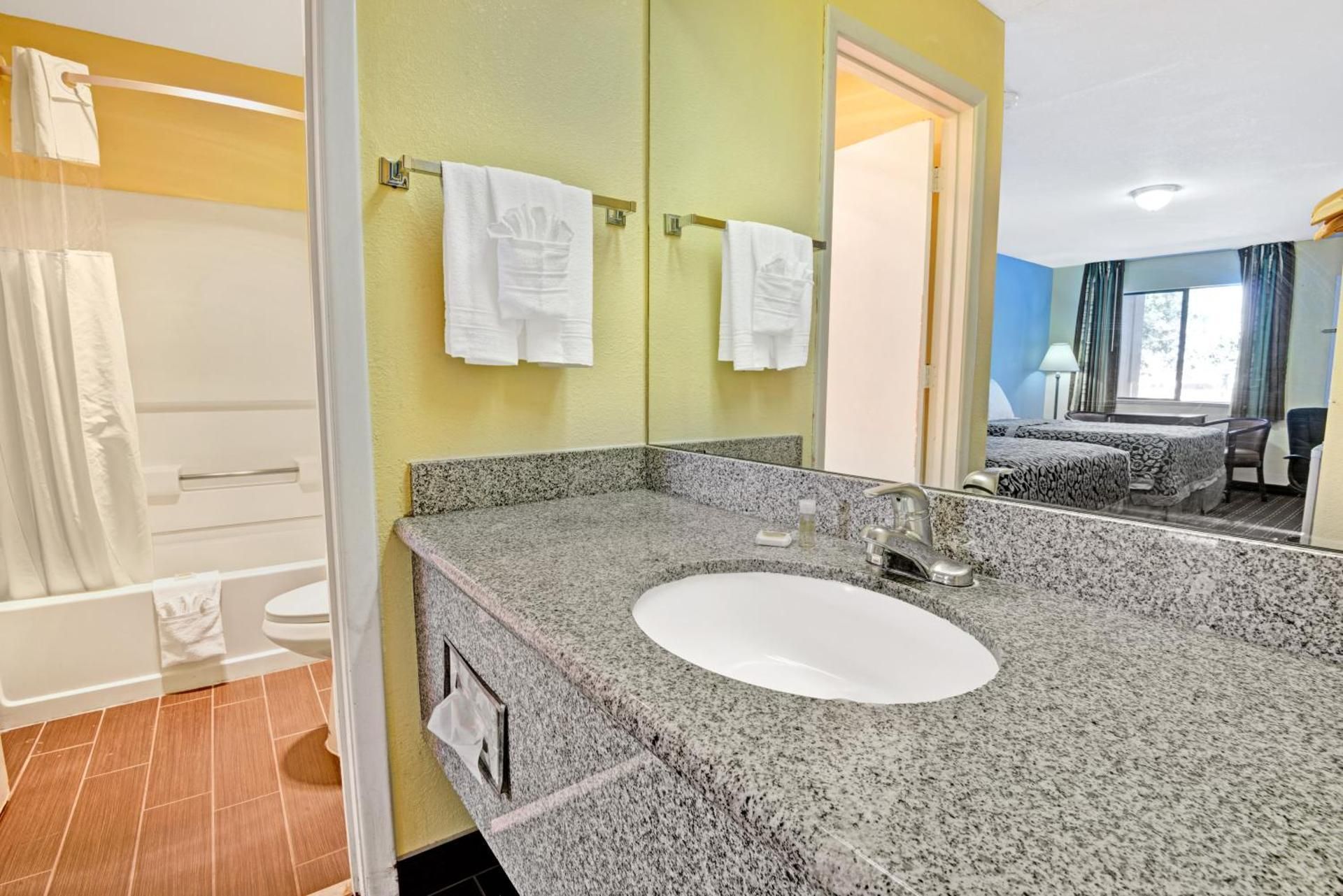 King Room, Disability Access, Non-Smoking
