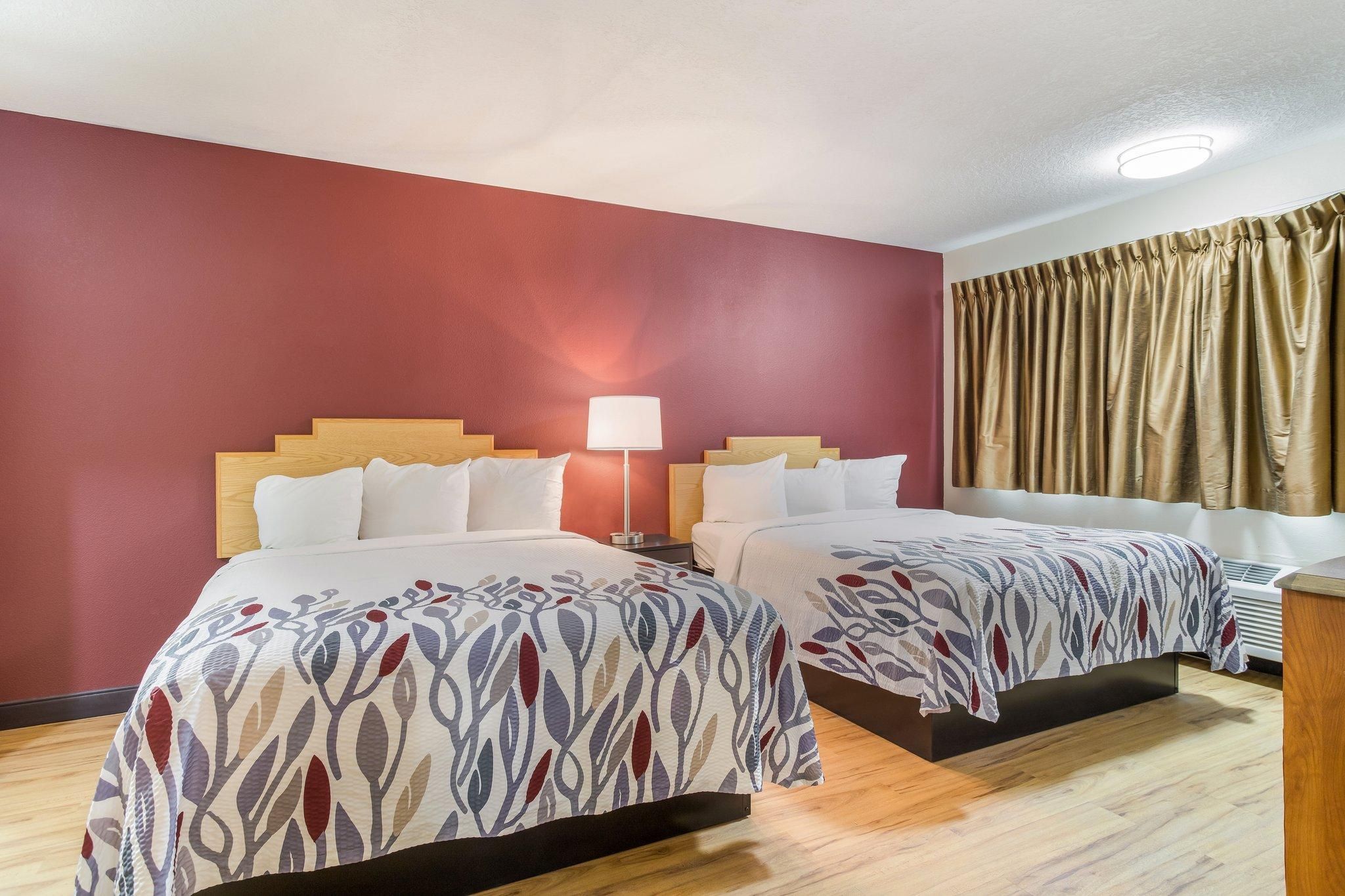 Suite 2 Queen Beds Smoke Free