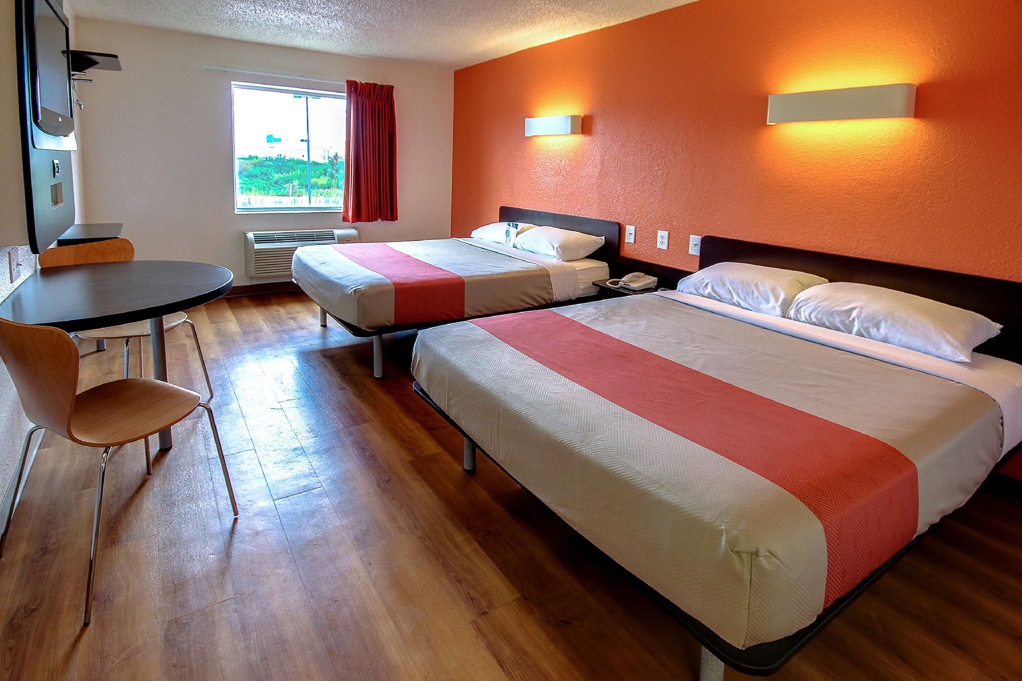 2 Queen Beds | Micfridge, Non-Smoking