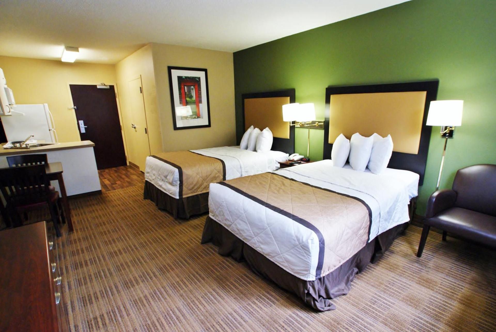 Queen Room with Two Queen Beds - Non-Smoking