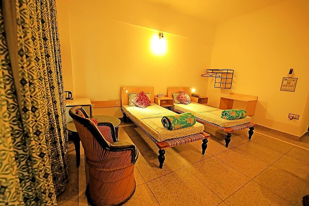 Jaipur Inn Deluxe Room 26