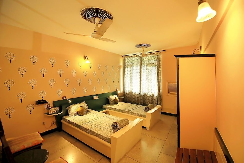 Jaipur Inn Deluxe Room 37