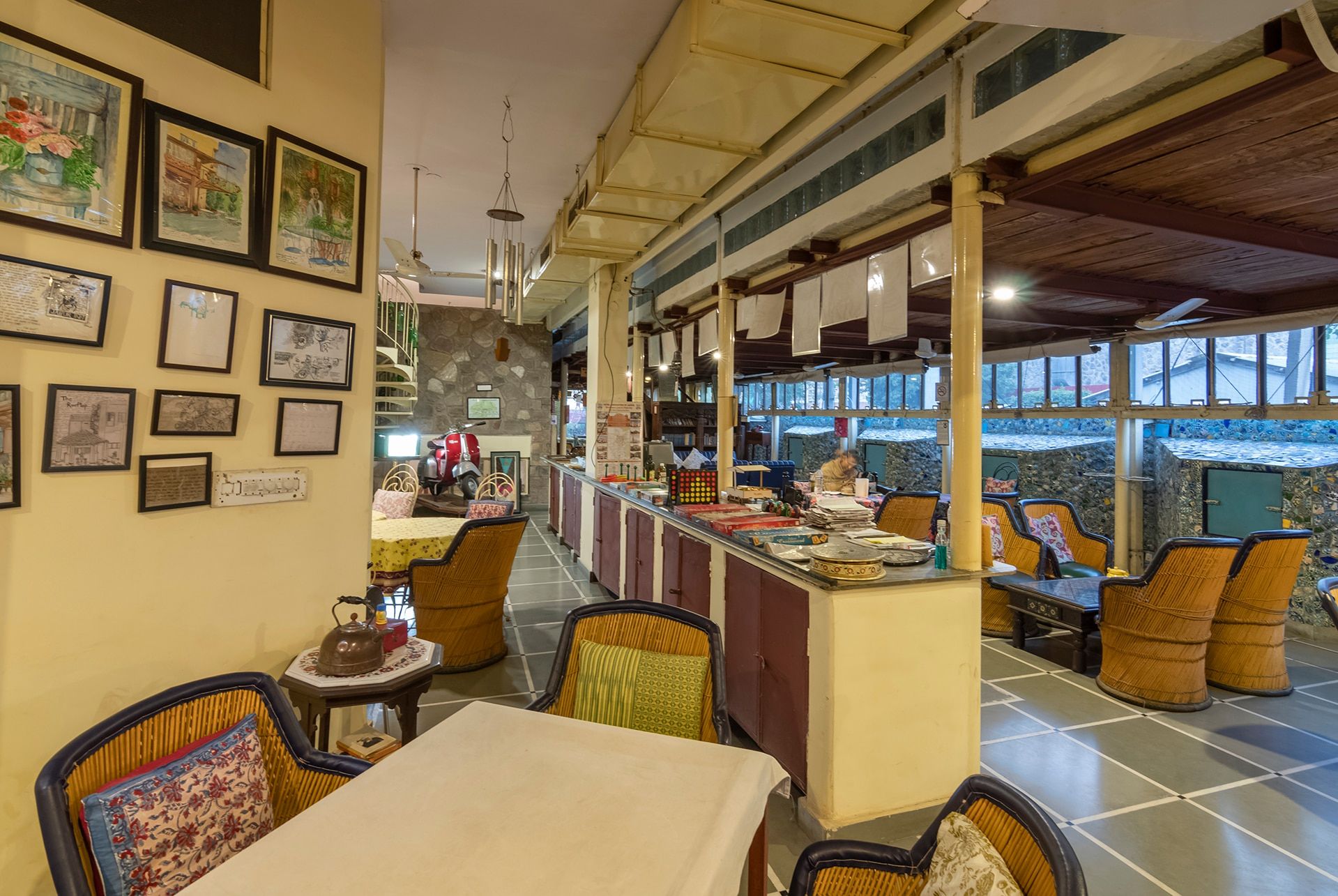 Food & Dining