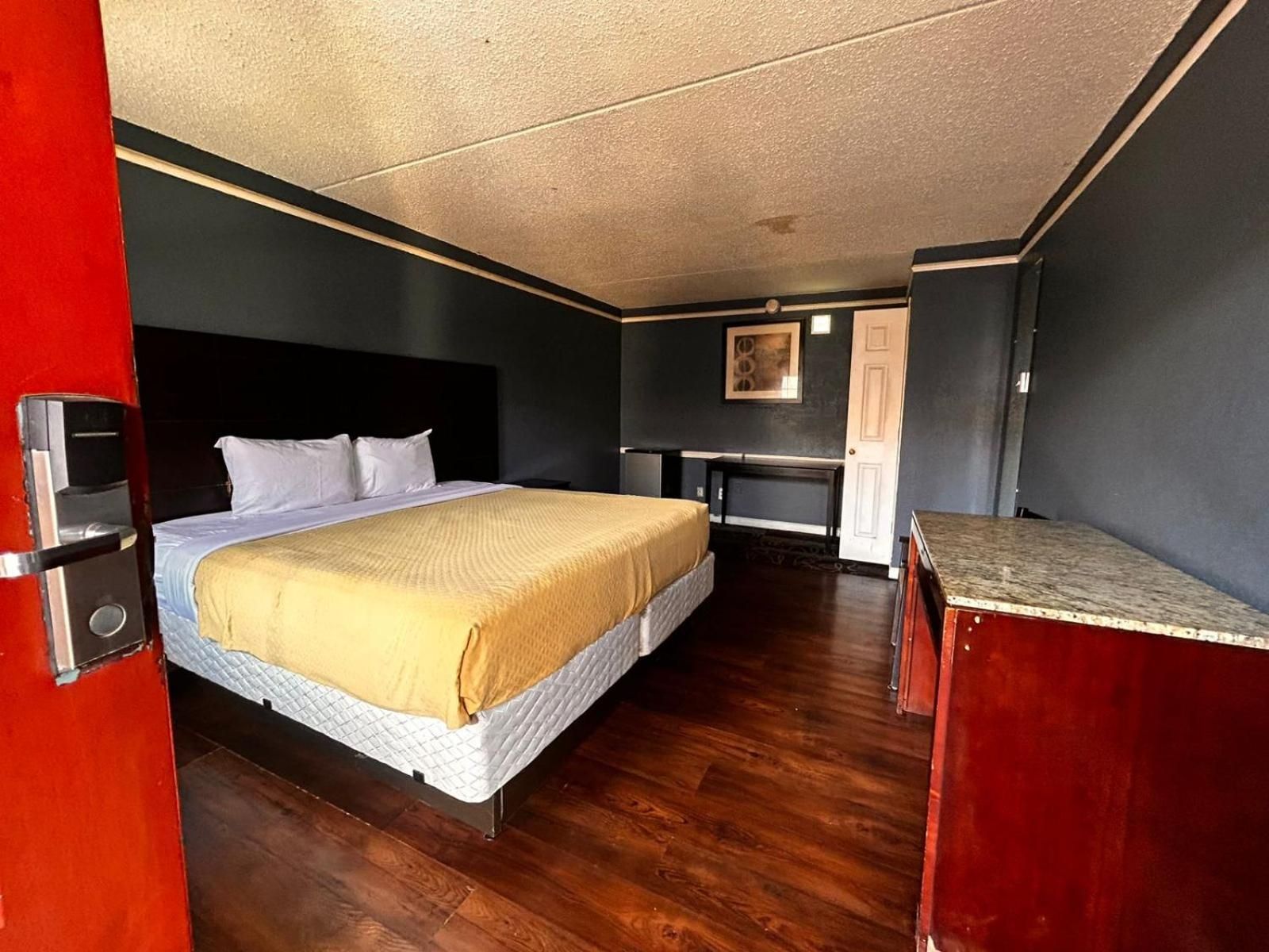 King Bed