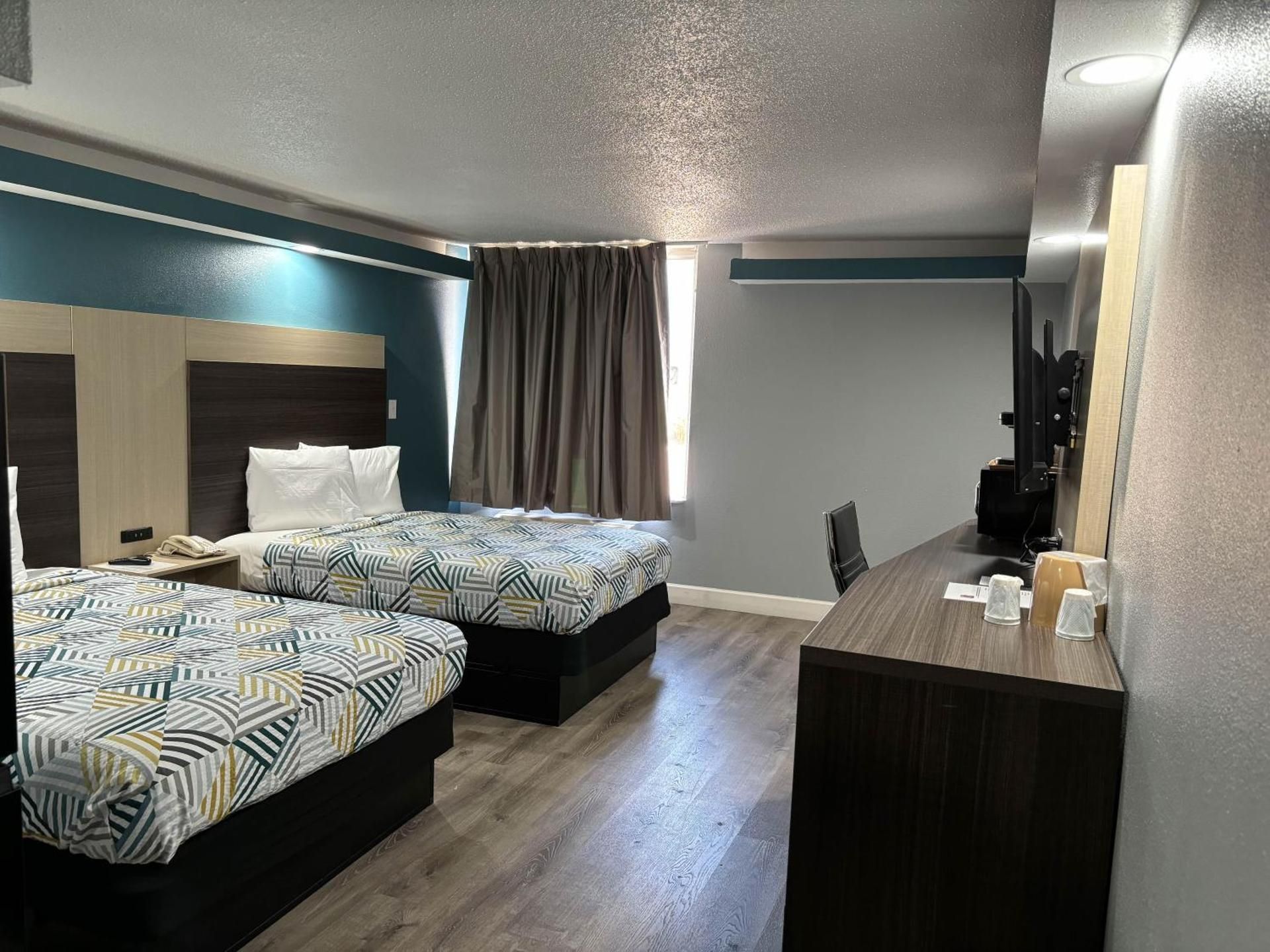 2 Queen Beds | Non-Smoking, Micfridge