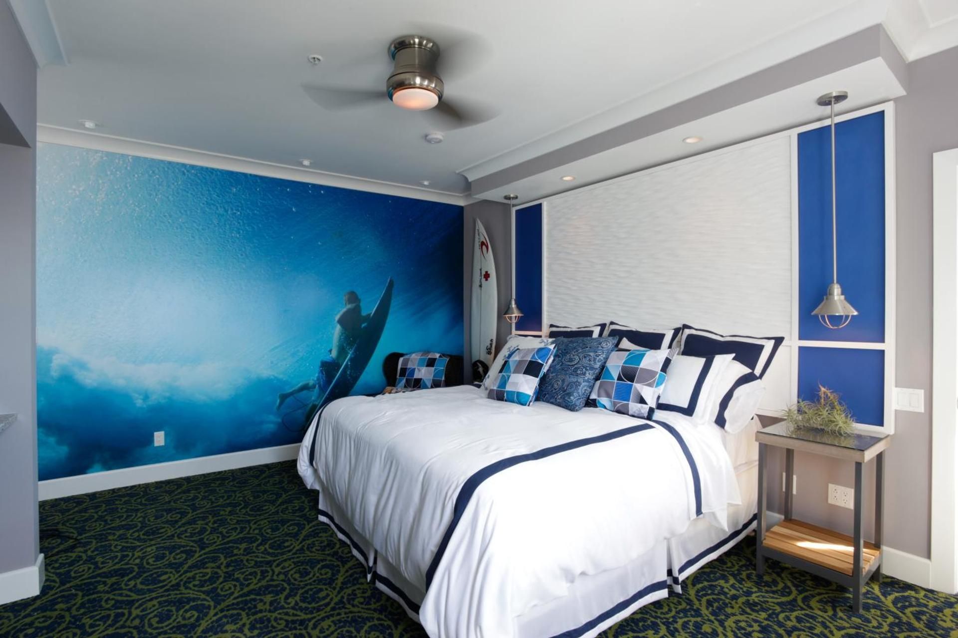 Surf Themed Queen Room
