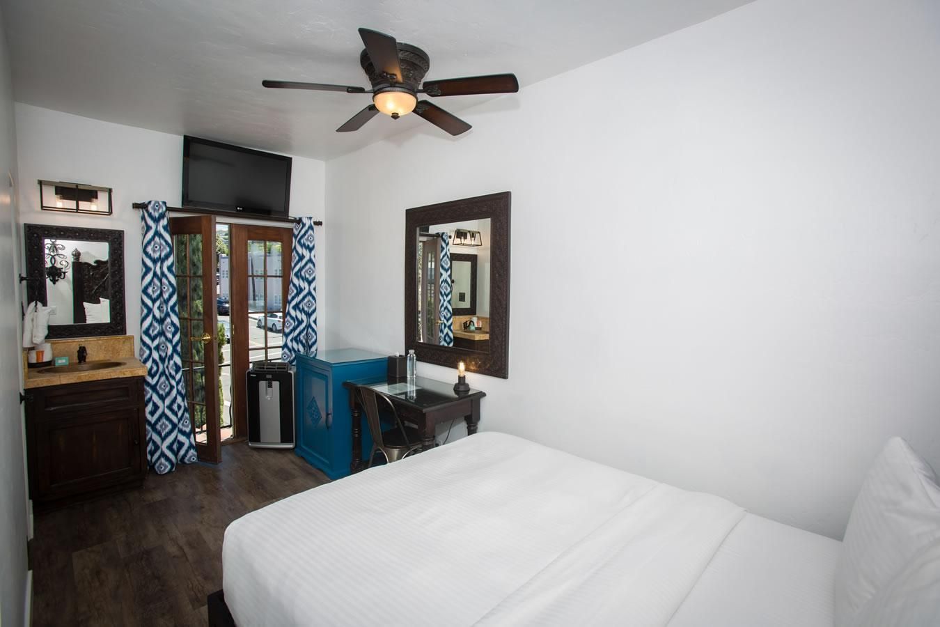 Queen Bed