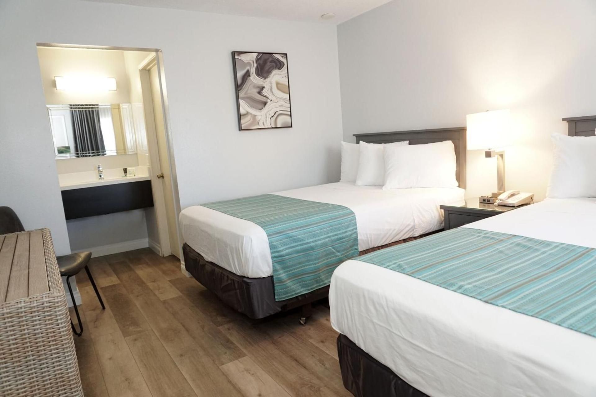 Riverleaf Inn Mission Valley Standard 2 Doubles