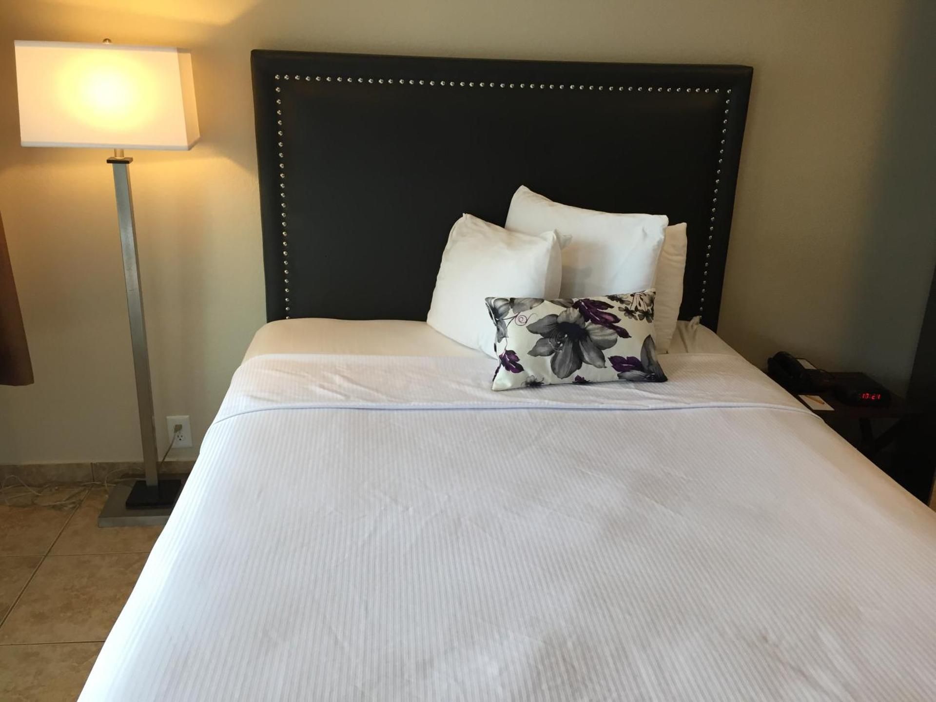 Queen Studio with Kitchenette