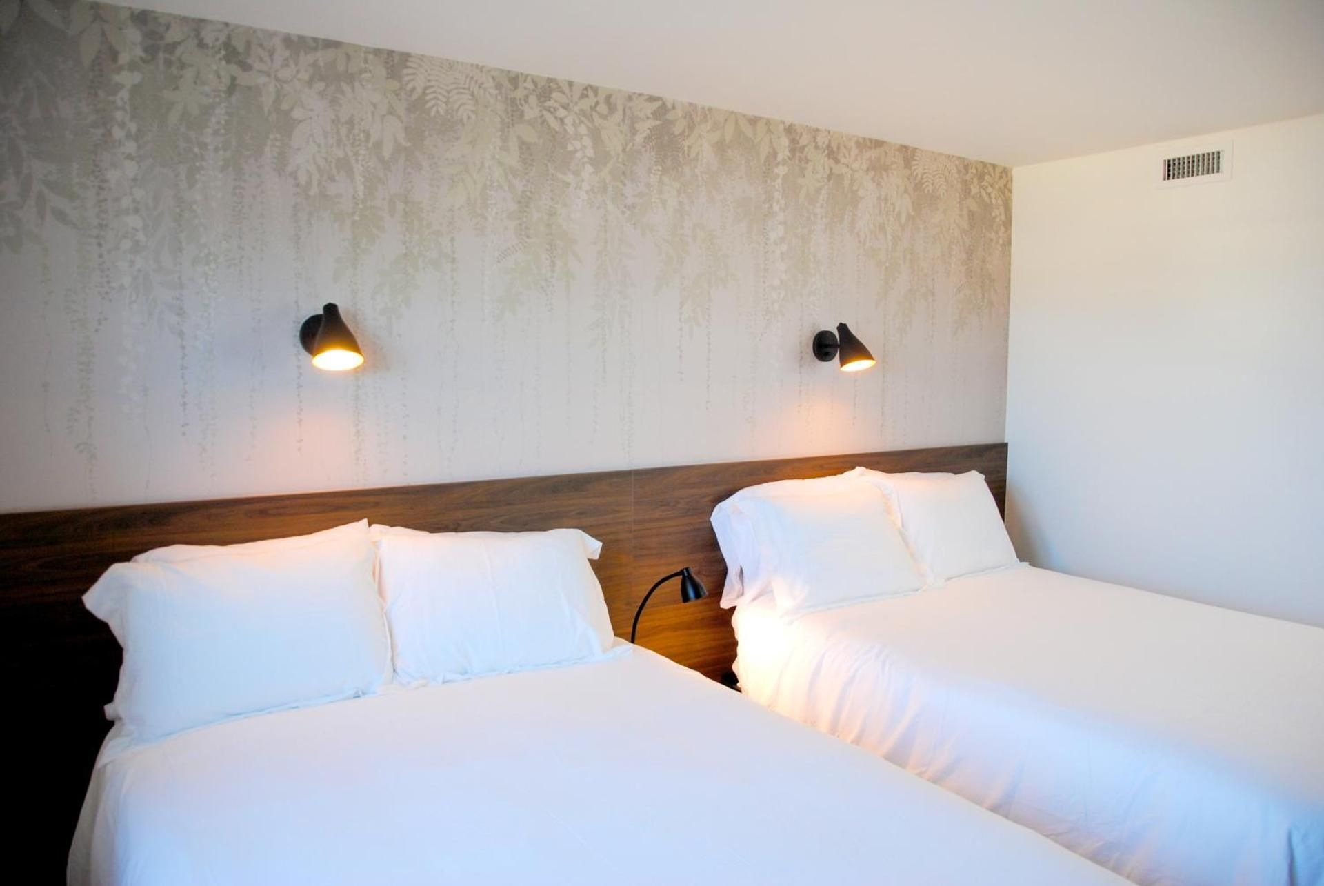 Double Bed Studio - Freeway Noise