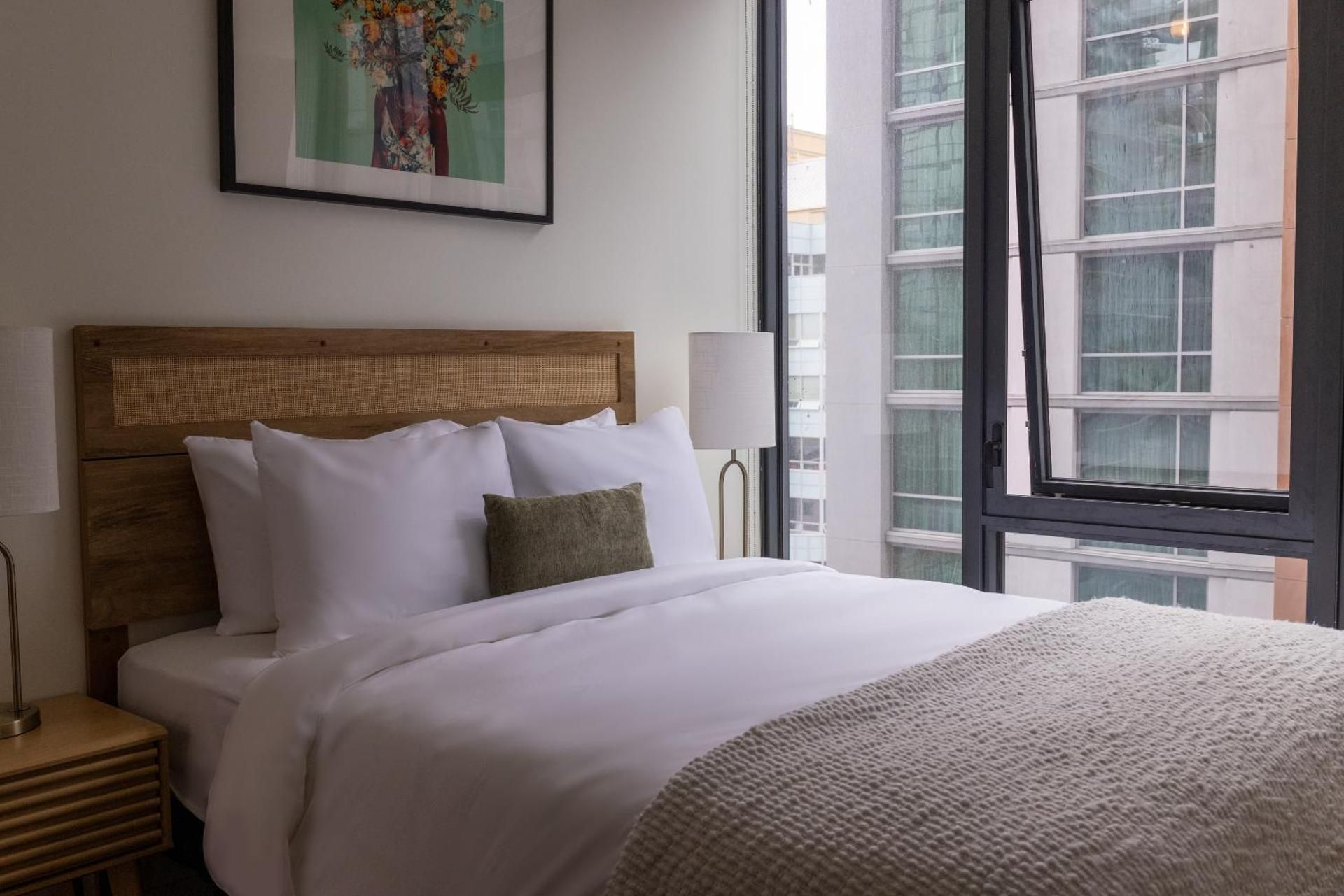 One-Bedroom Apartment with Bay View (Self Check-in with Virtual Front Desk)