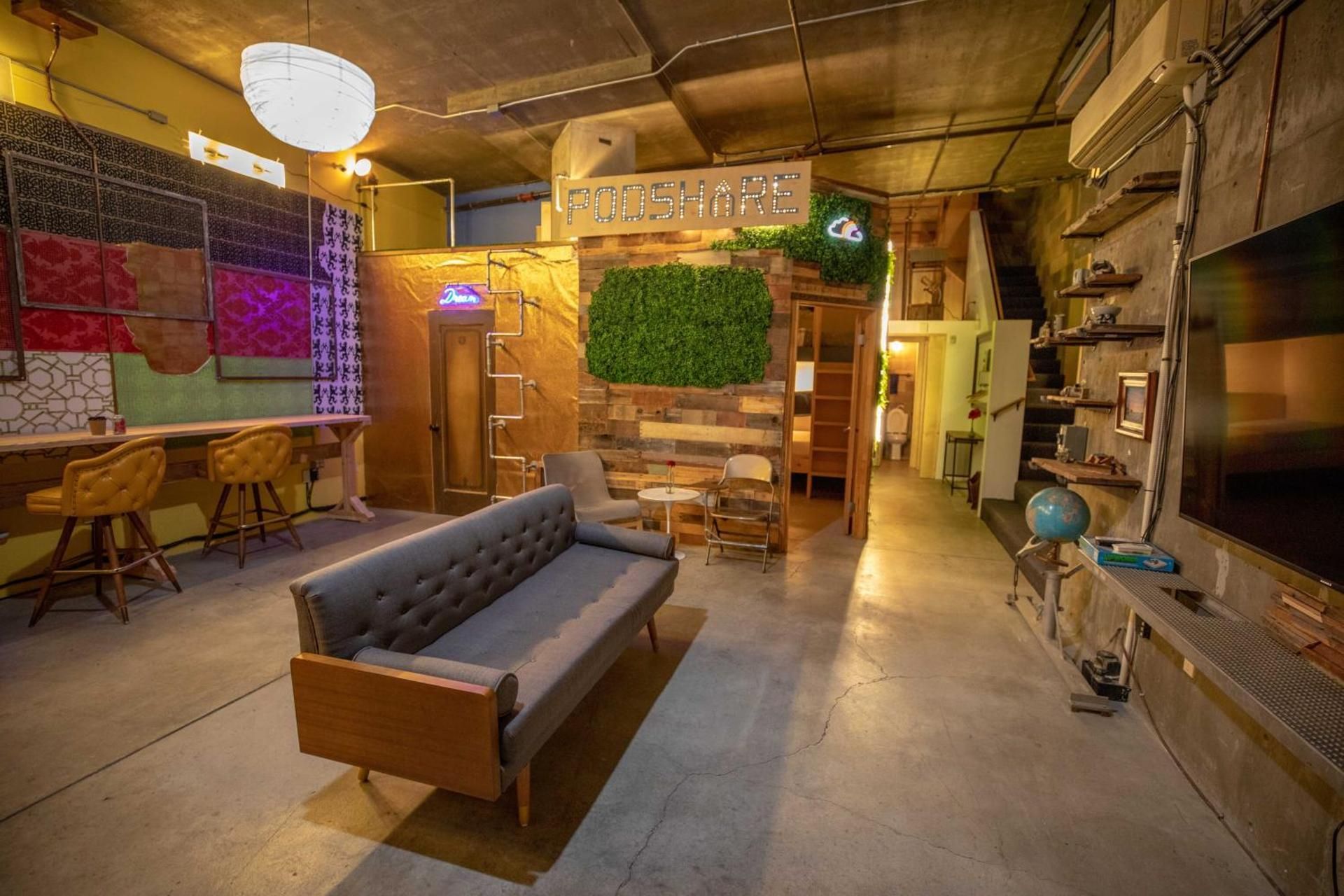 shared lounge/tv area