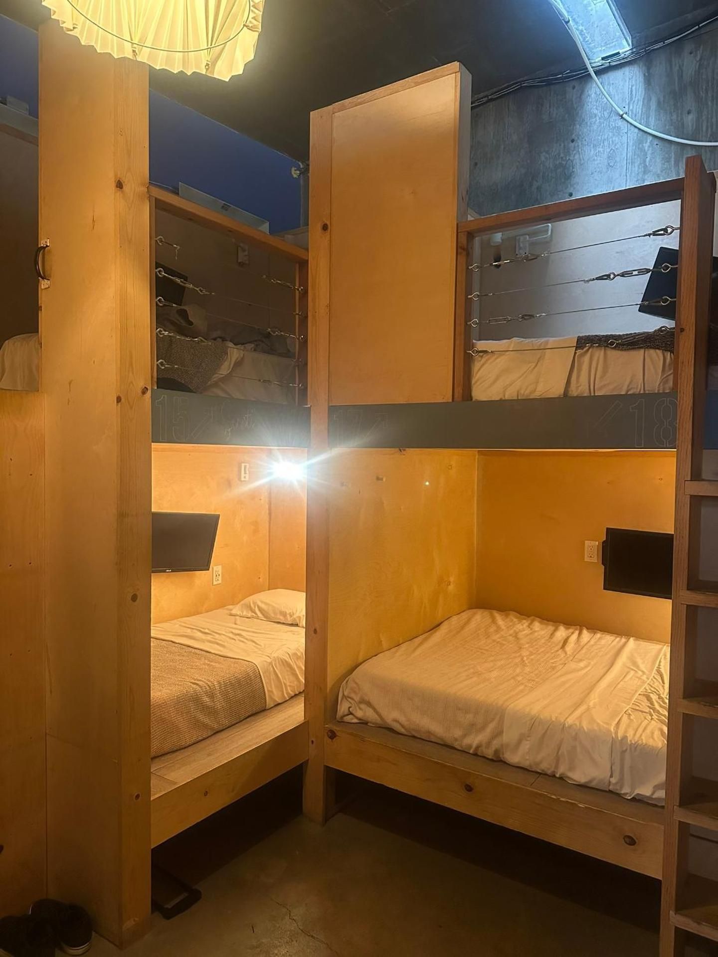 Mixed Dormitory Room