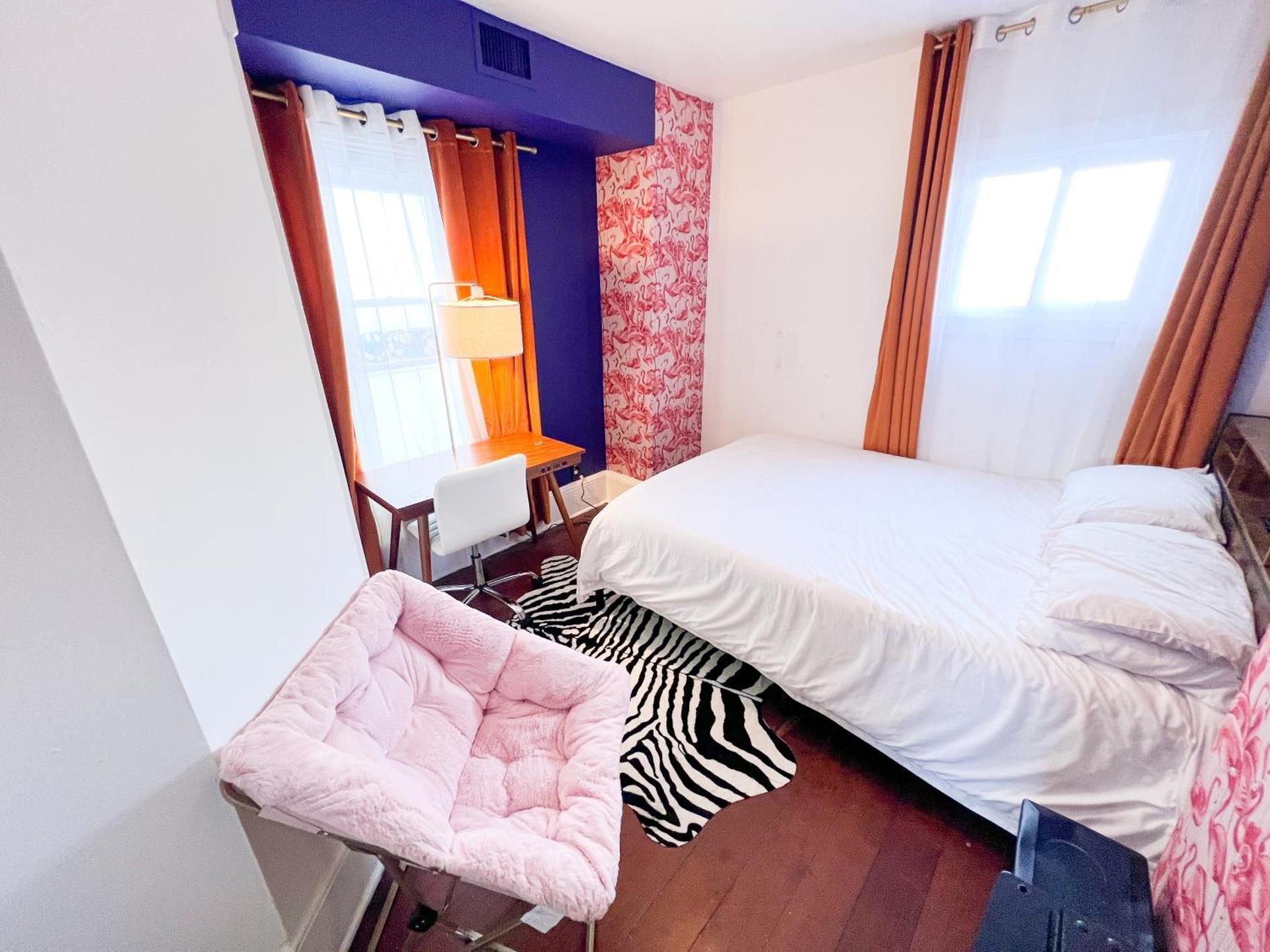 Queen Bed