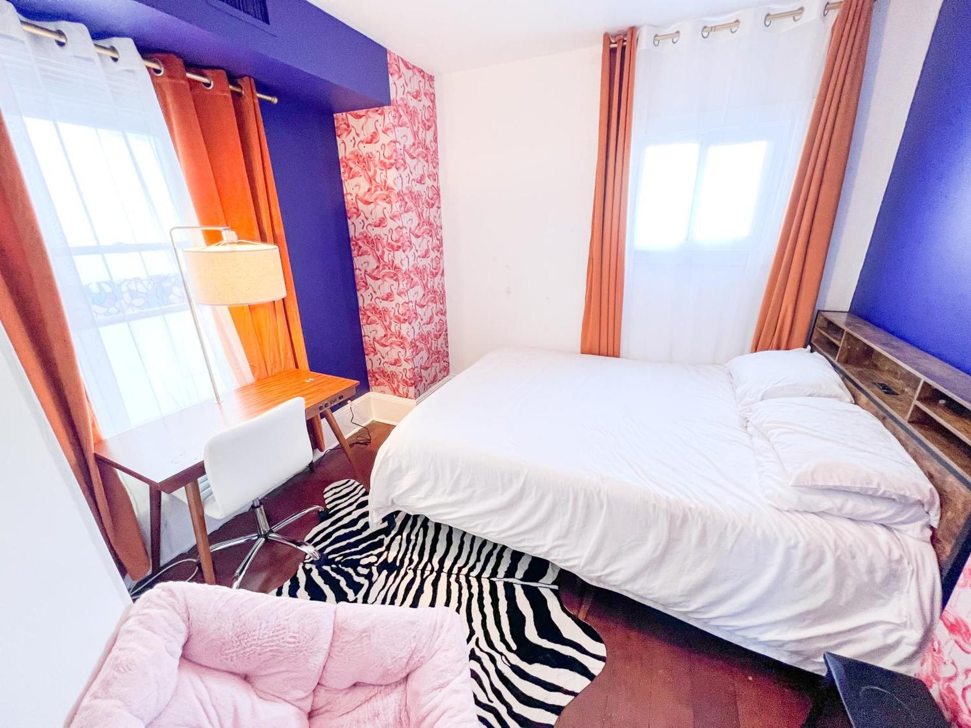Queen Bed