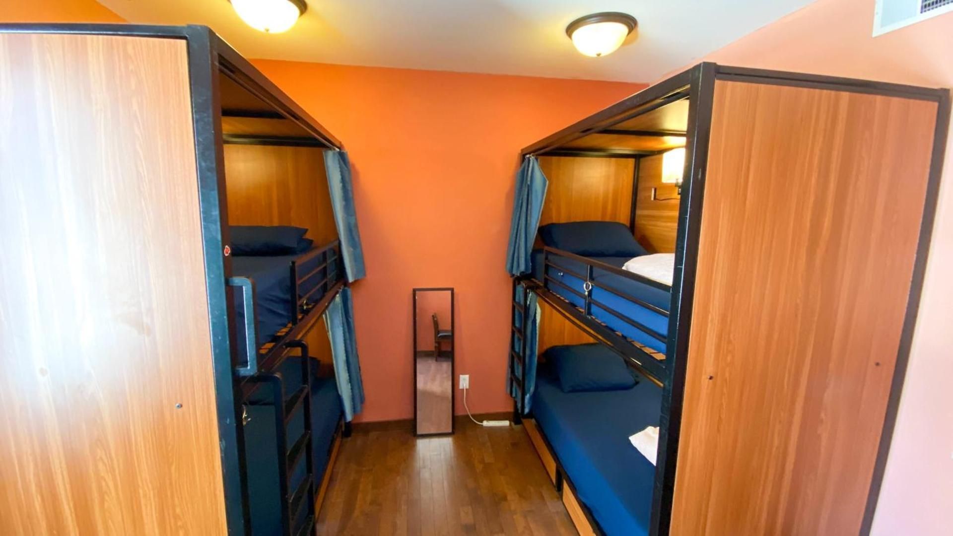 1 person in 4-Bed Shared room - Mixed